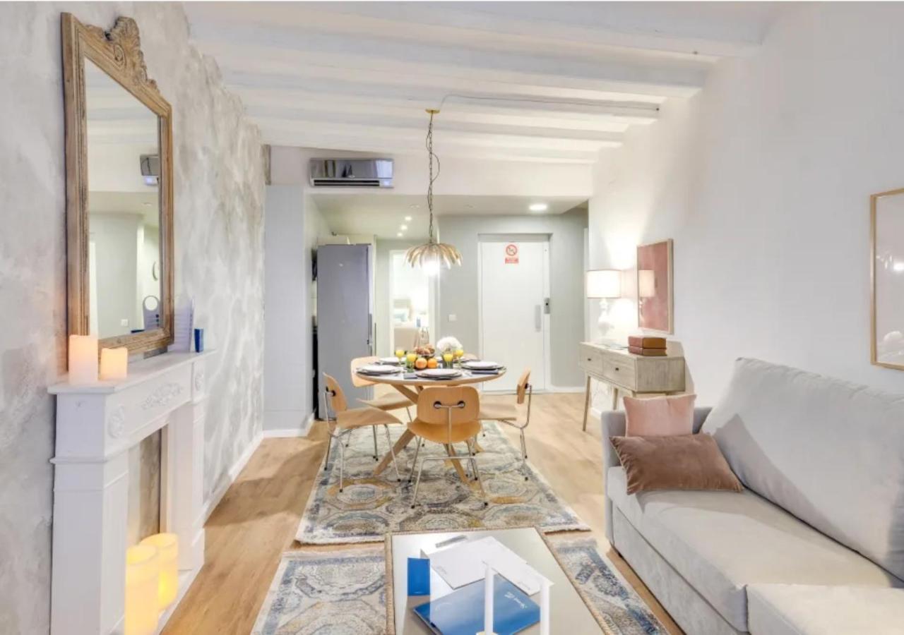 Apartamento con Balcón