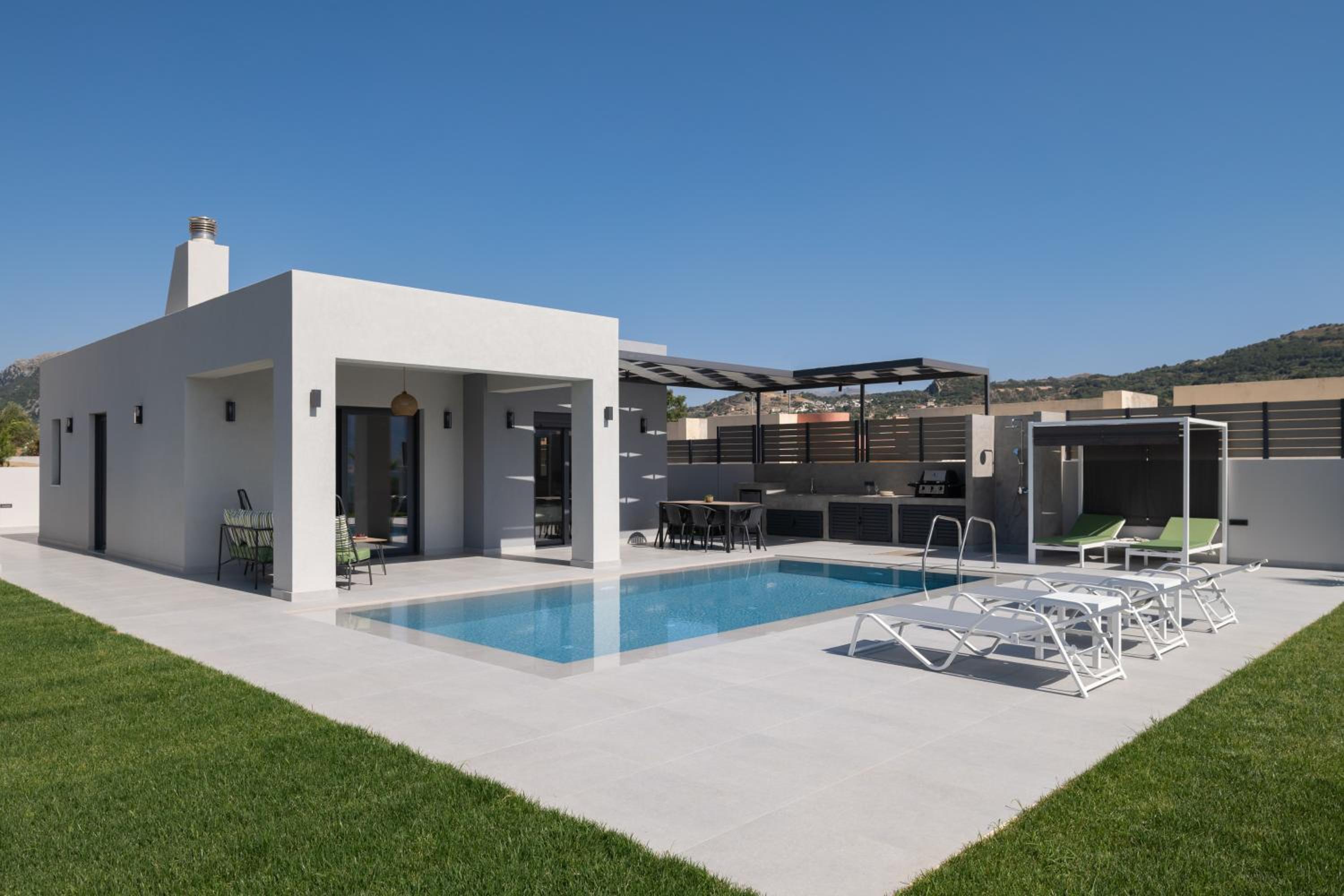 Villa with Private Pool photo 3