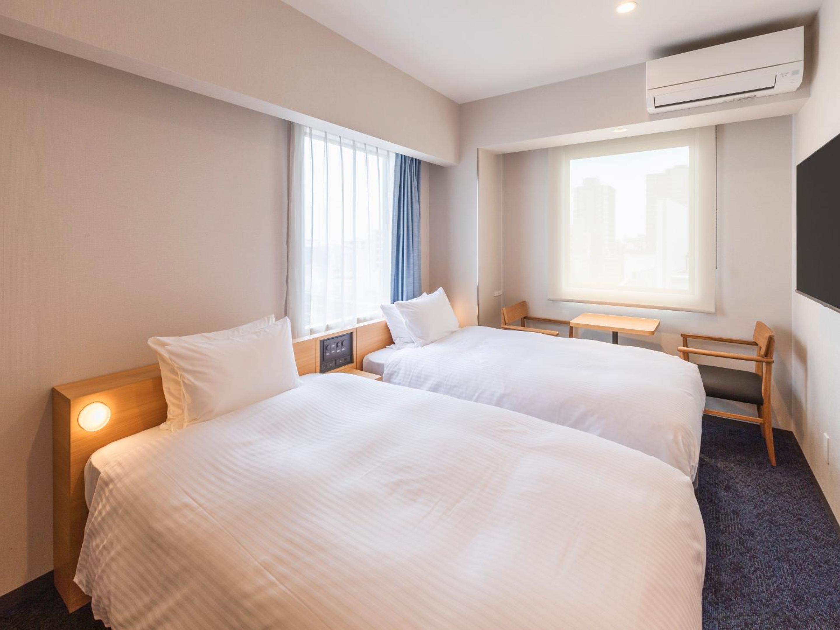 Superior Twin Room - Non-Smoking - Photo 10