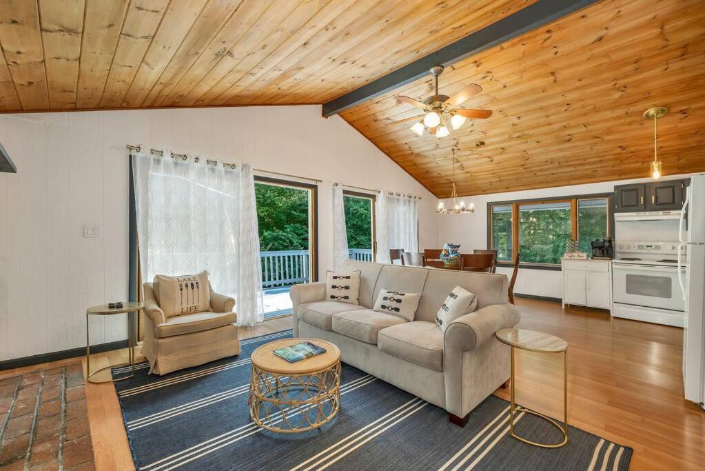 Three-Bedroom Chalet photo 1