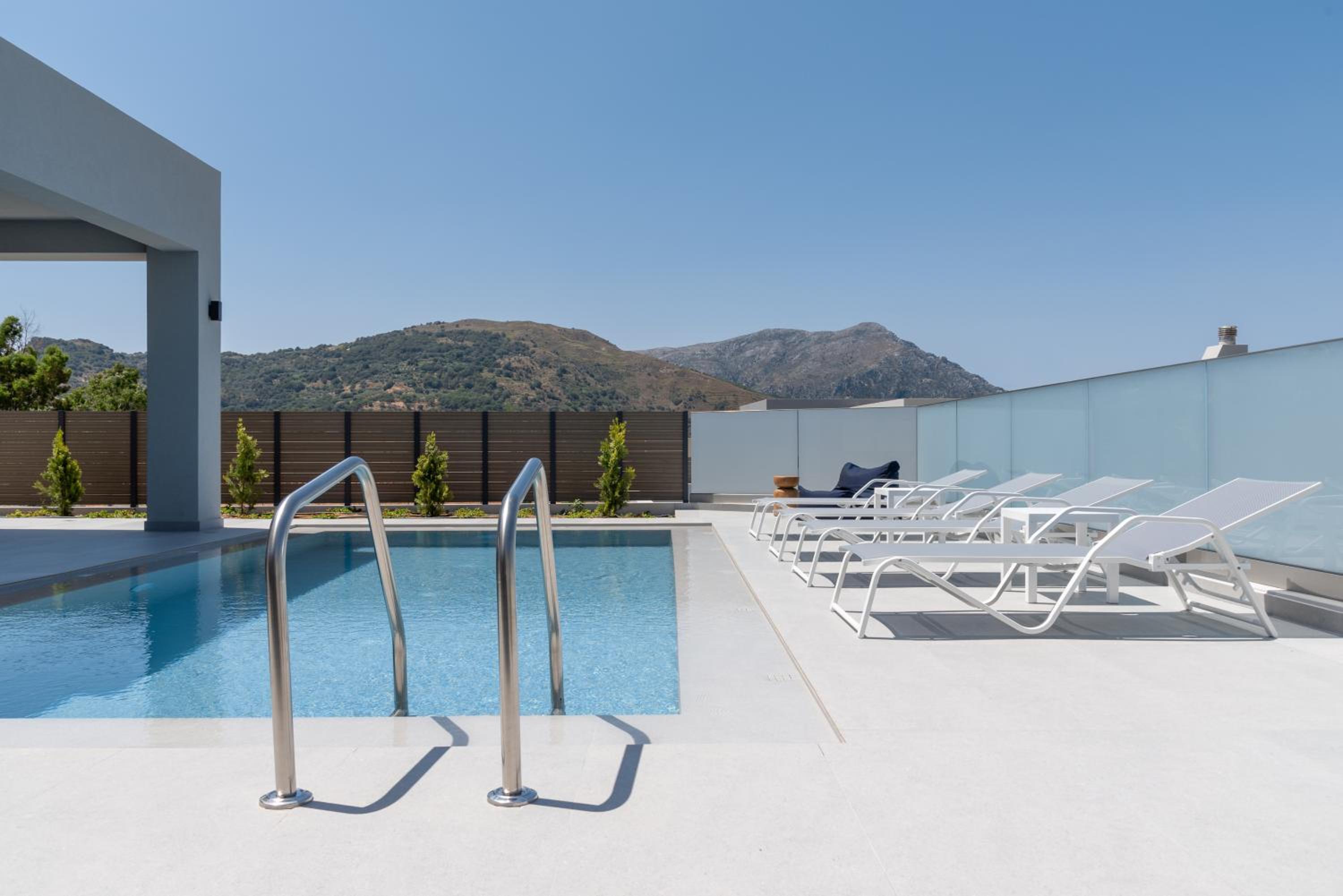 Villa with Private Pool photo 3