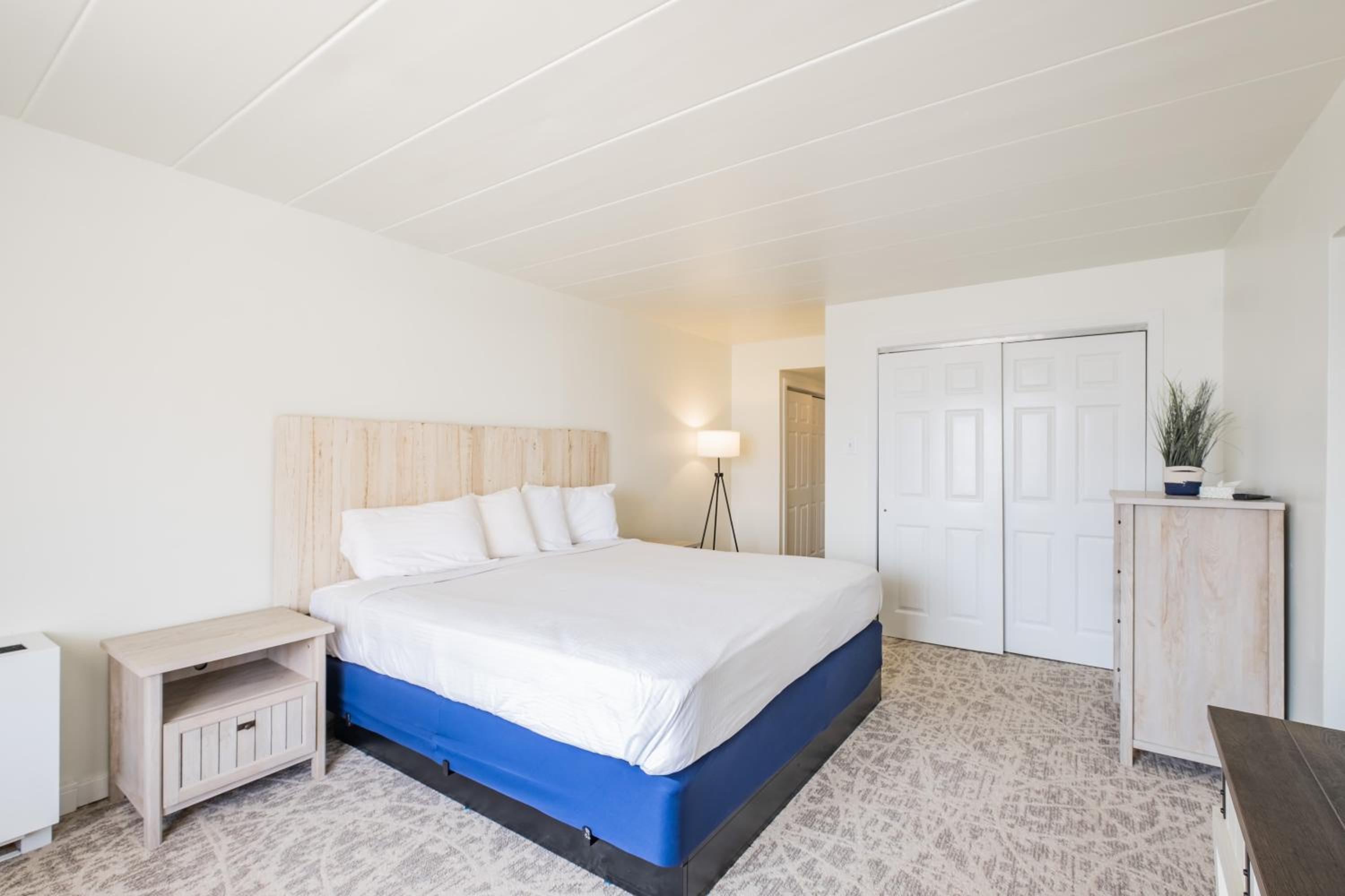 2 Bedroom Deluxe Family Apartment
