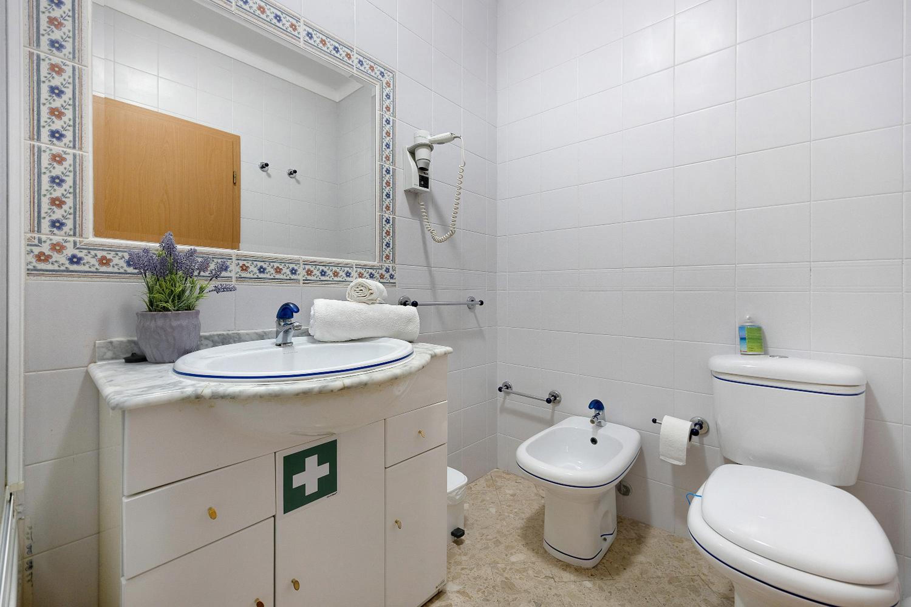 Superior One-Bedroom Apartment with Balcony - Photo 3