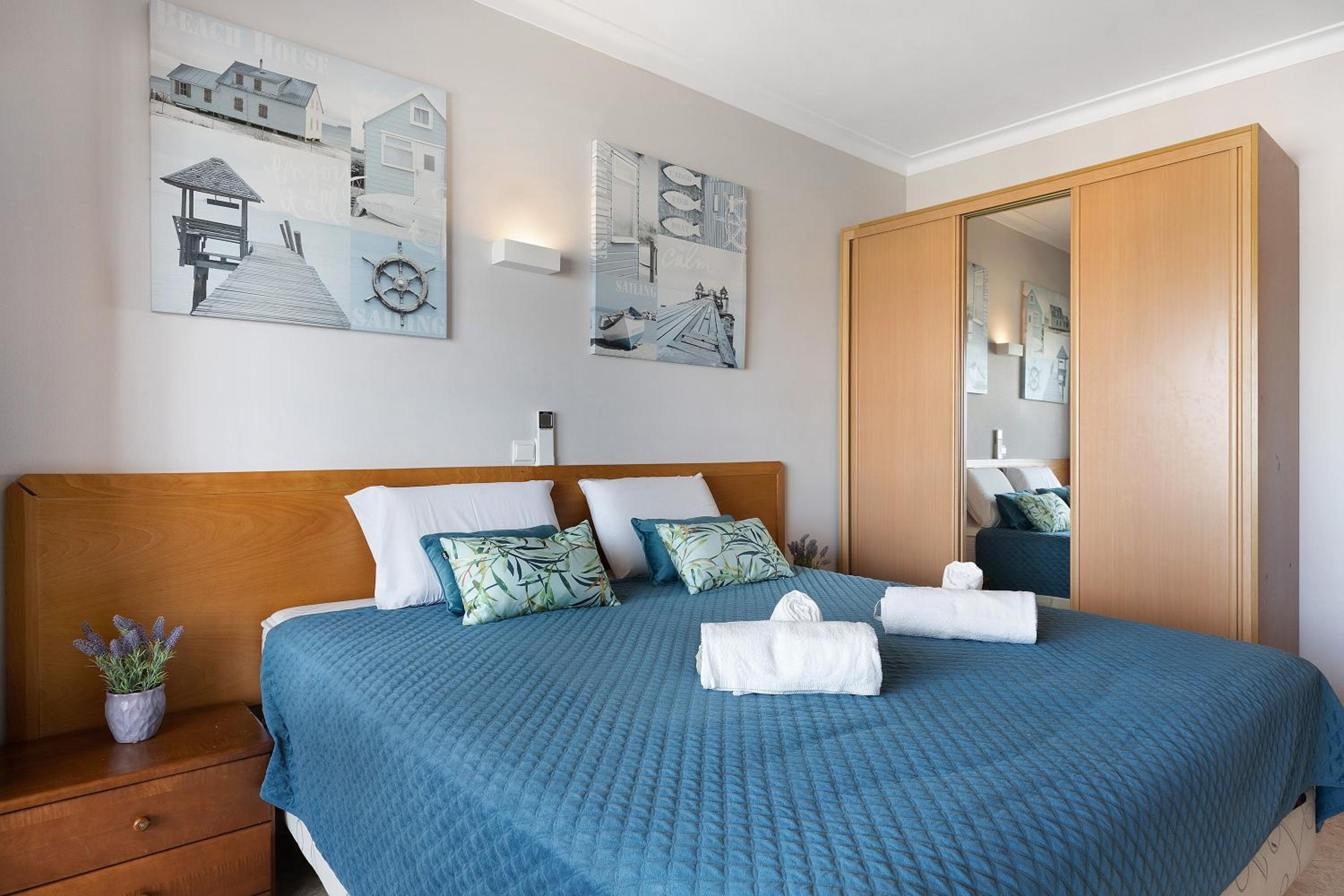 Superior One-Bedroom Apartment with Balcony - Photo 12