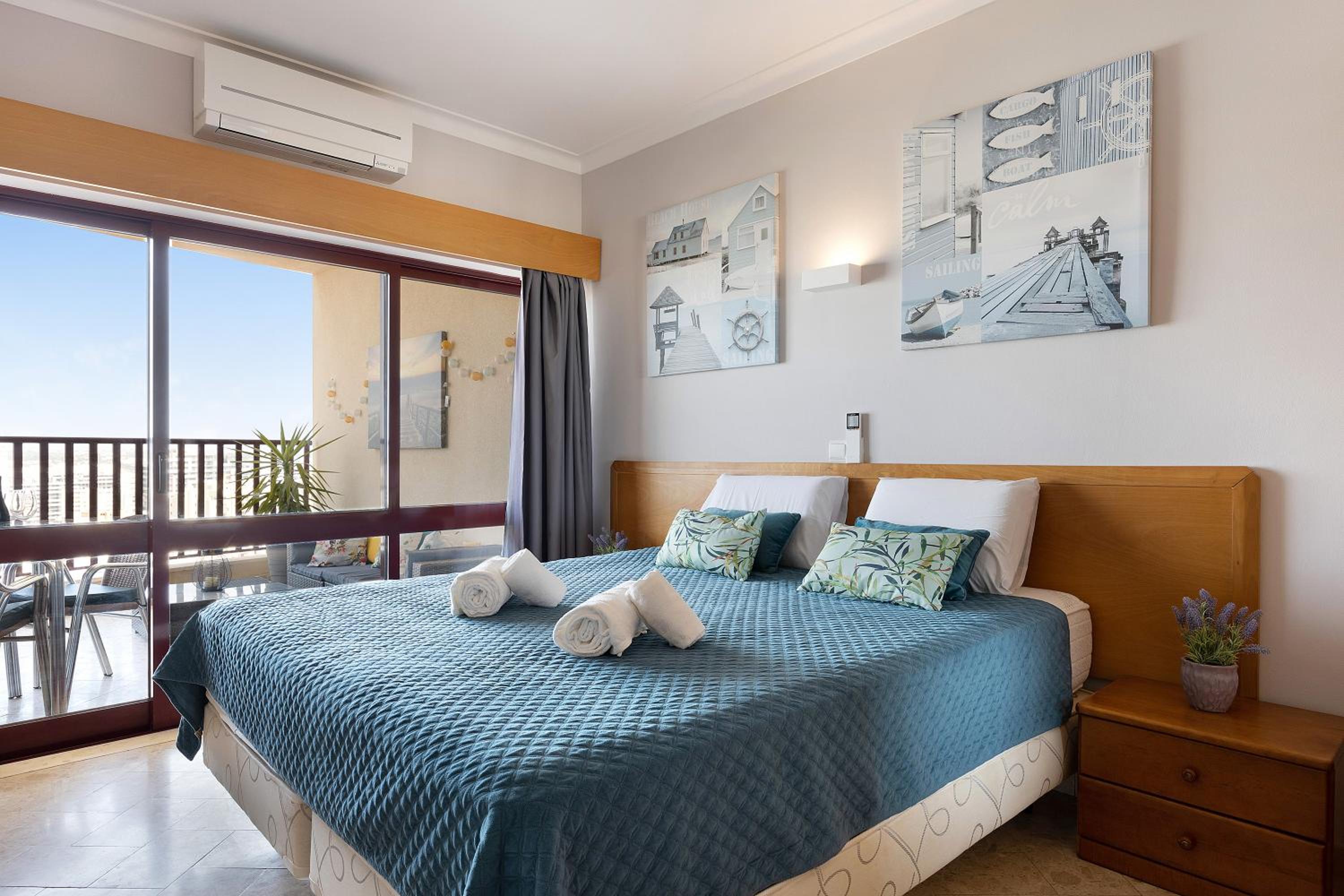 Superior One-Bedroom Apartment with Balcony - Photo 1
