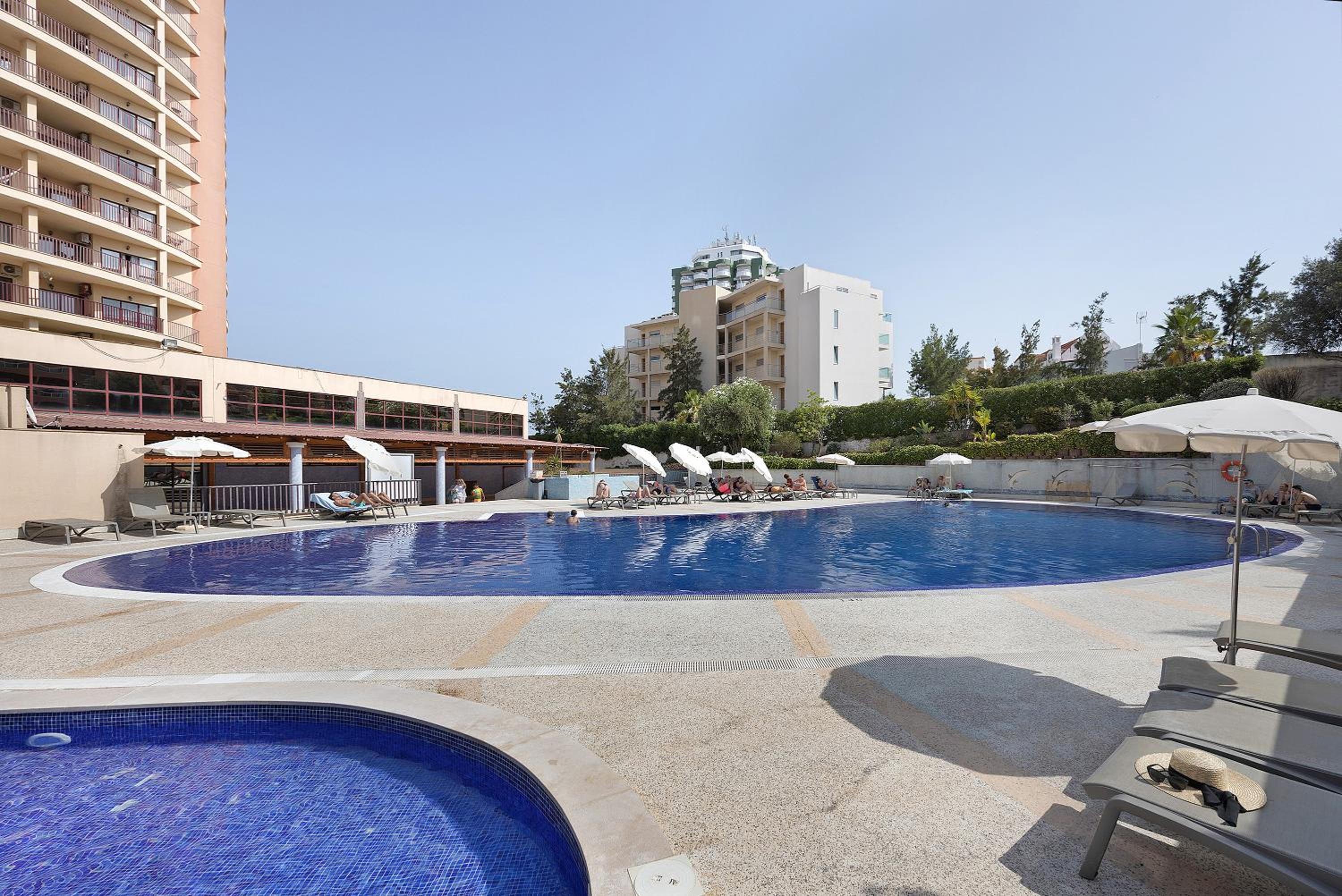 Superior One-Bedroom Apartment with Balcony - Photo 4