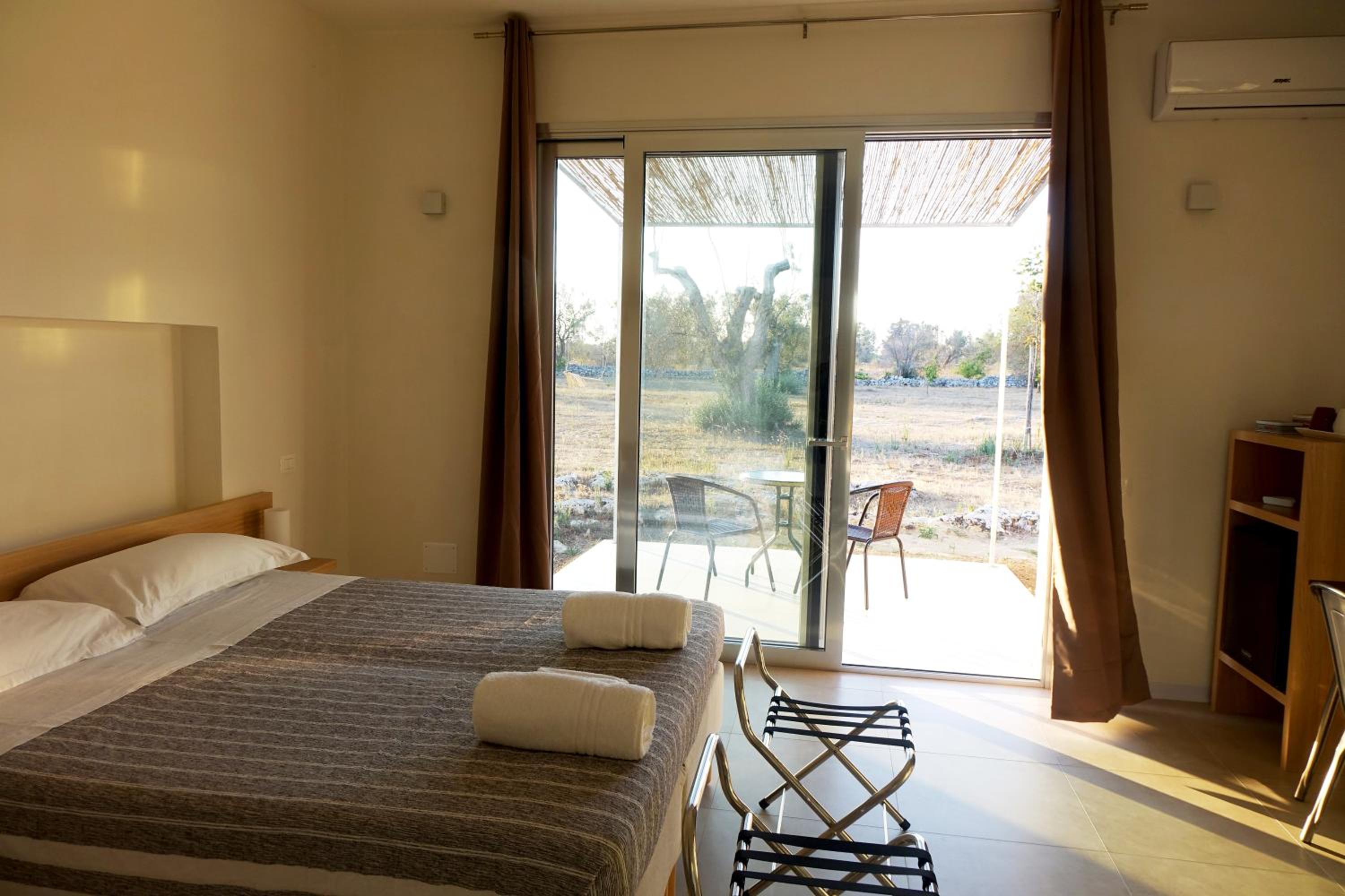 Double or Twin Room with Private Bathroom photo 2