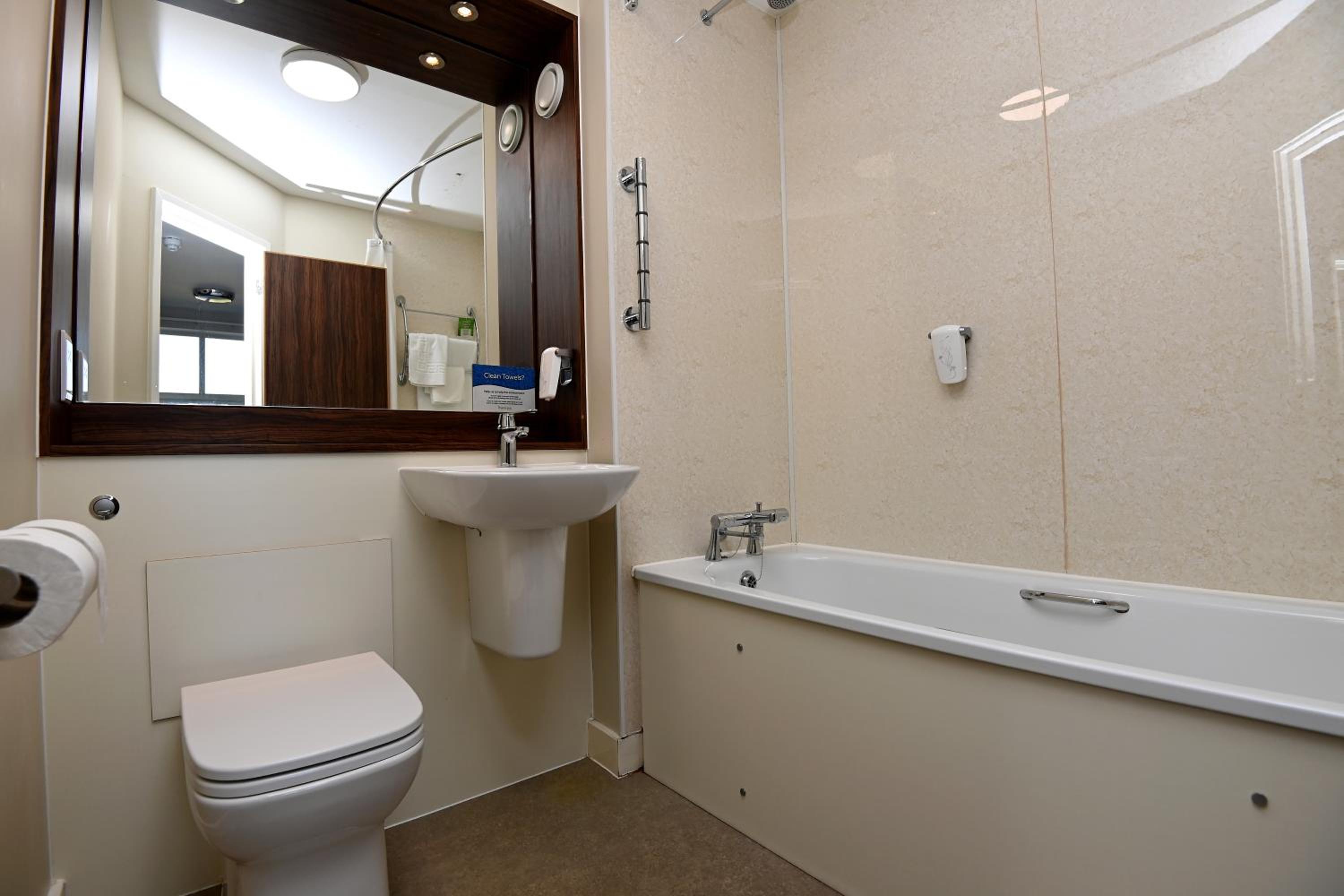 Double Room - Photo 3