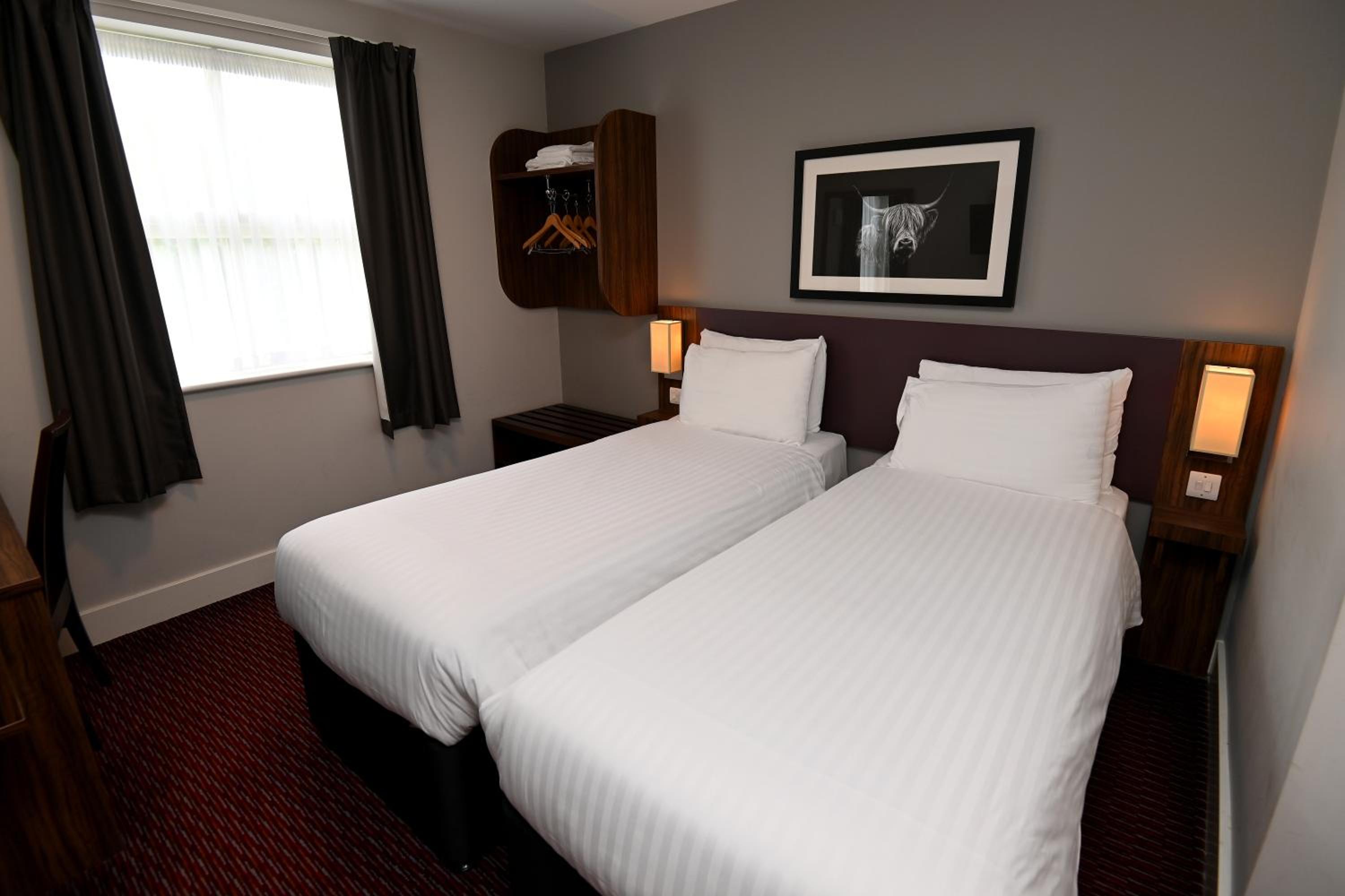 Double or Twin Room - Photo 1