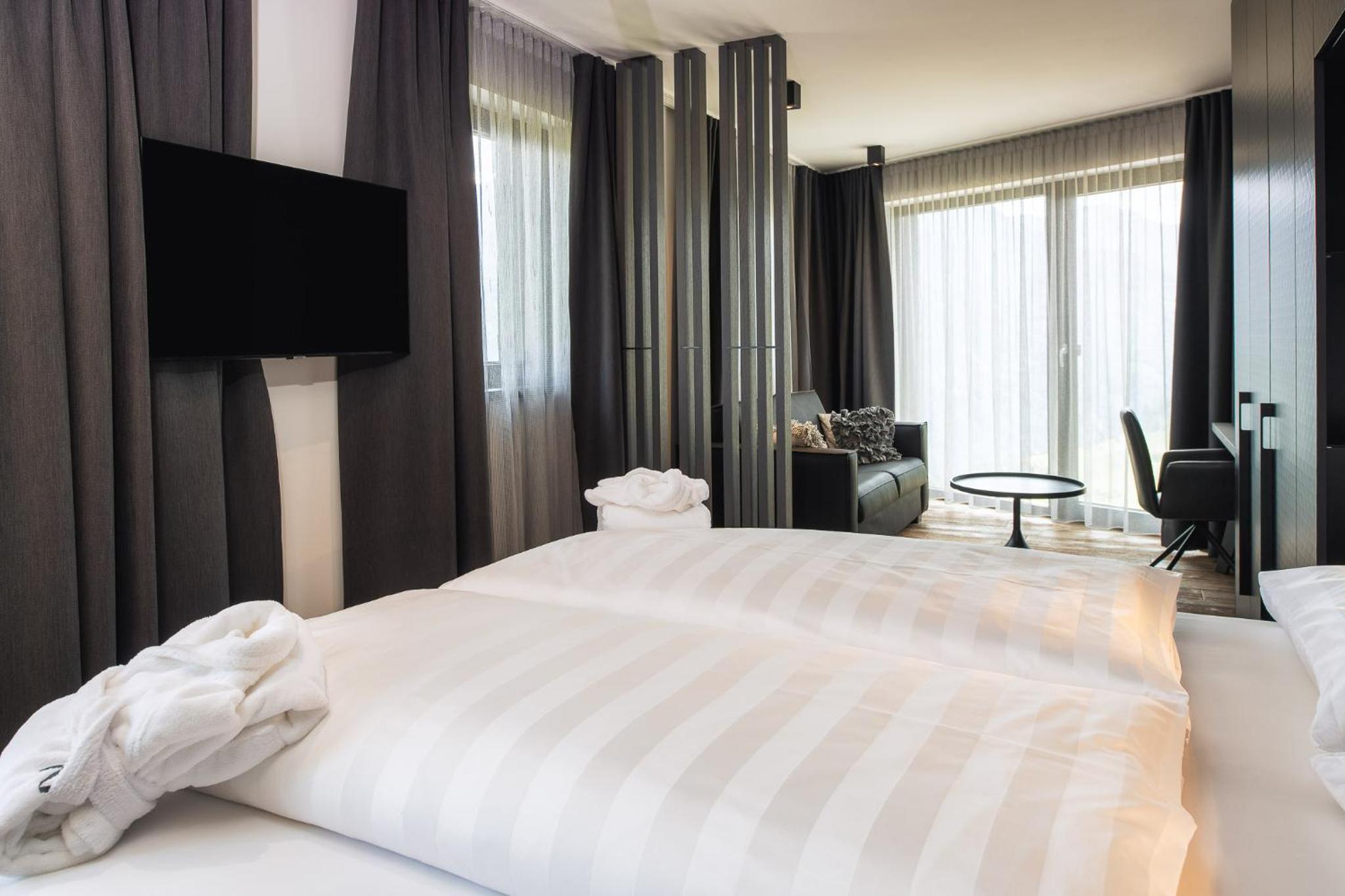 Deluxe Double Room - Photo 6