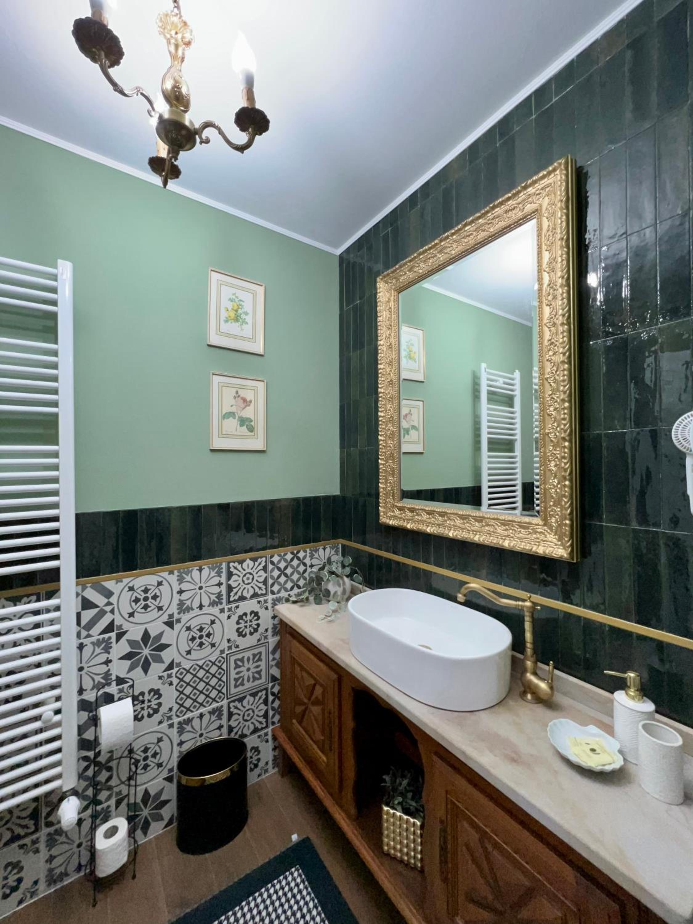 One-Bedroom Premium Apartment - Photo 2