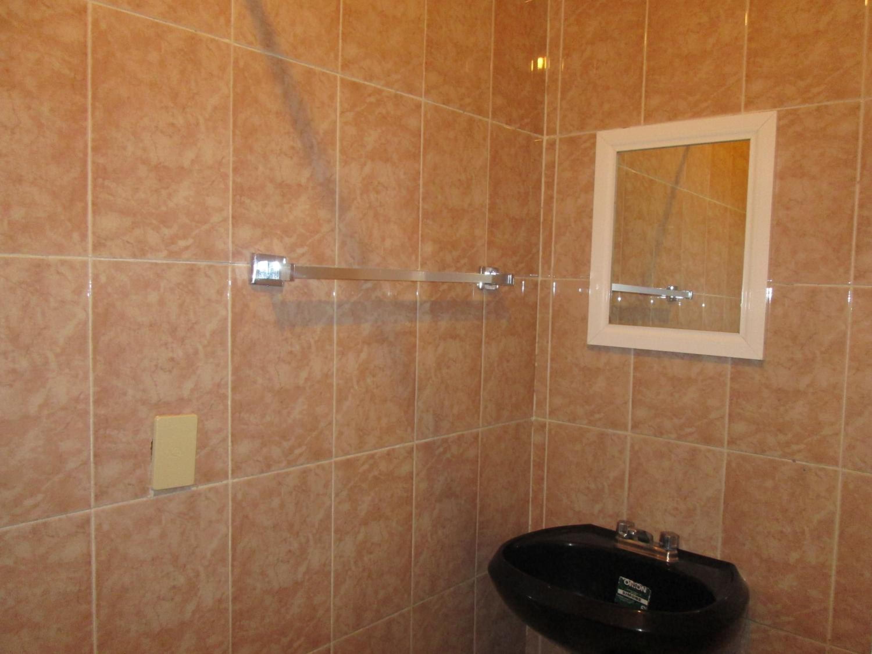 Double Room - Photo 9