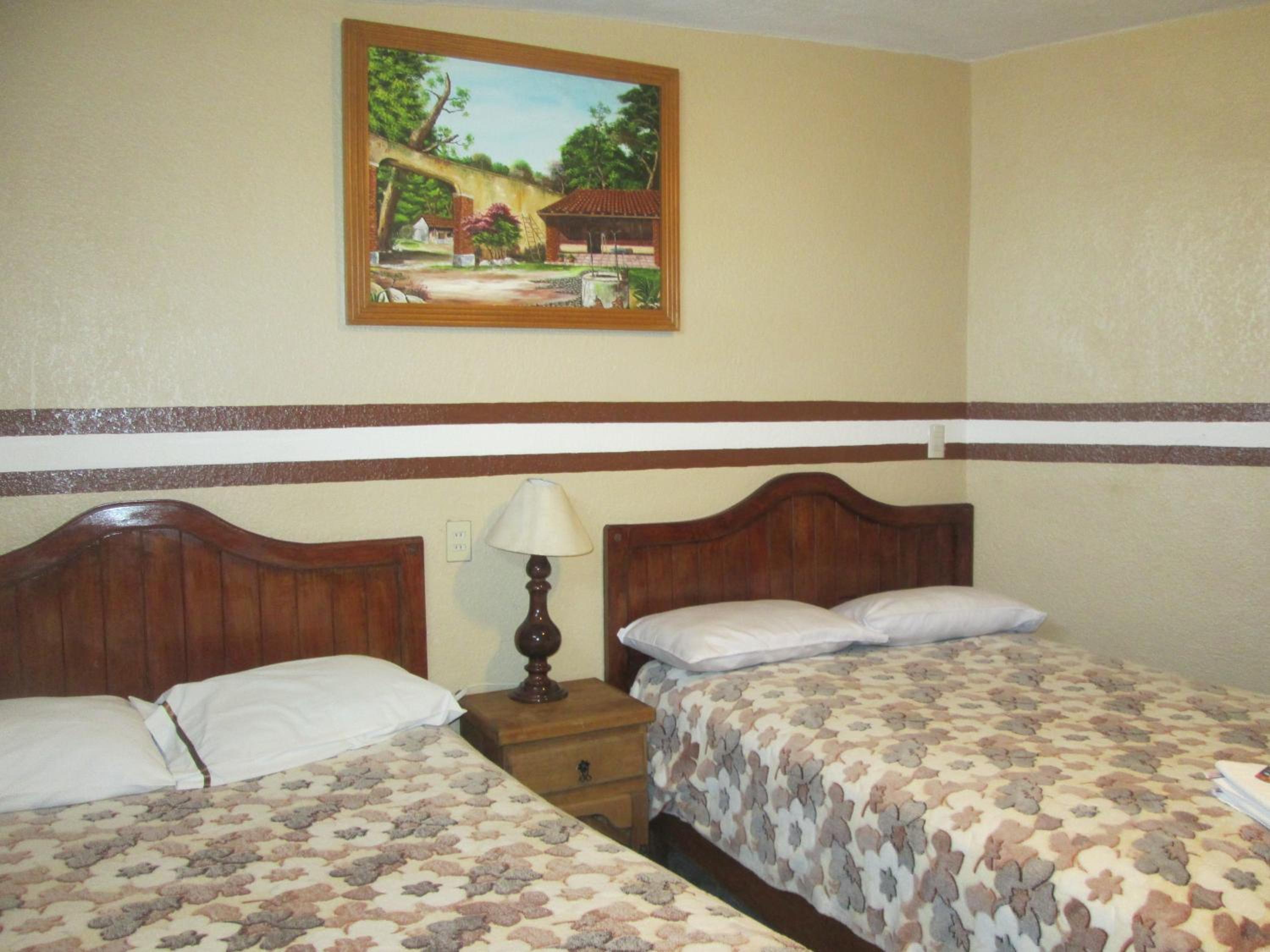 Quadruple Room - Photo 13