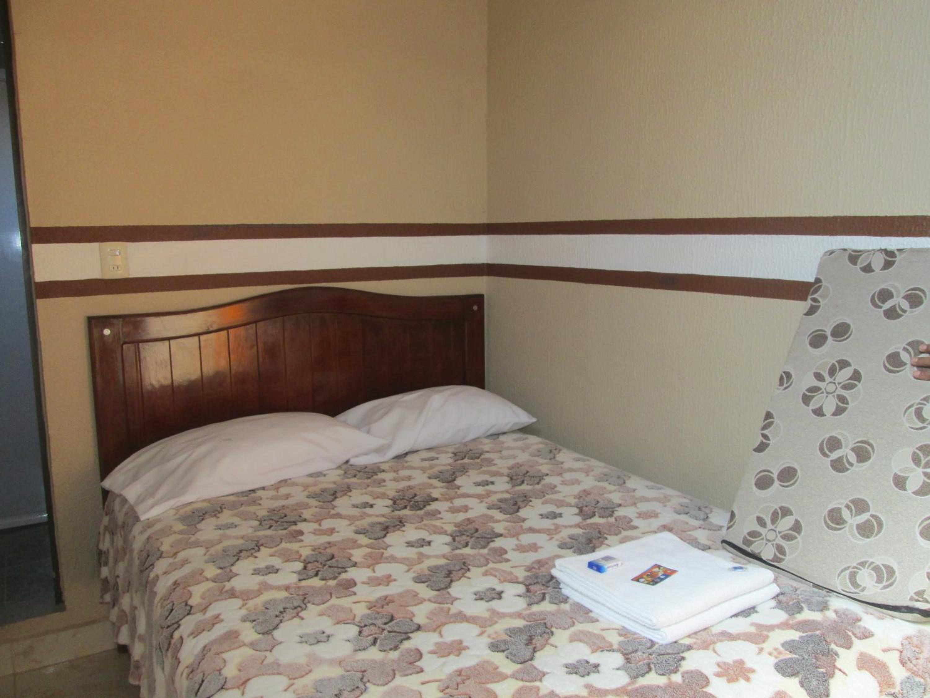 Double Room - Photo 14