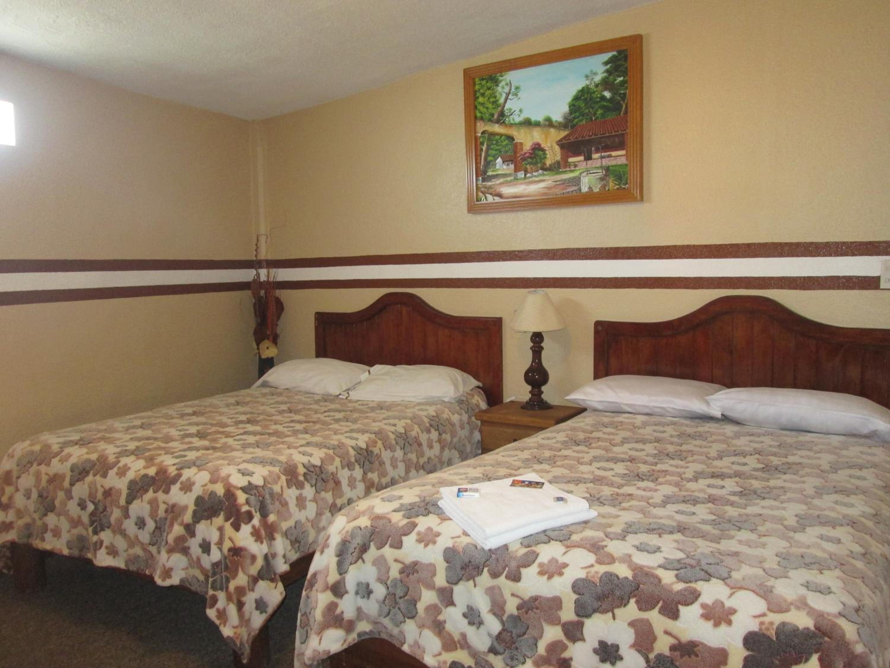 Quadruple Room - Photo 12