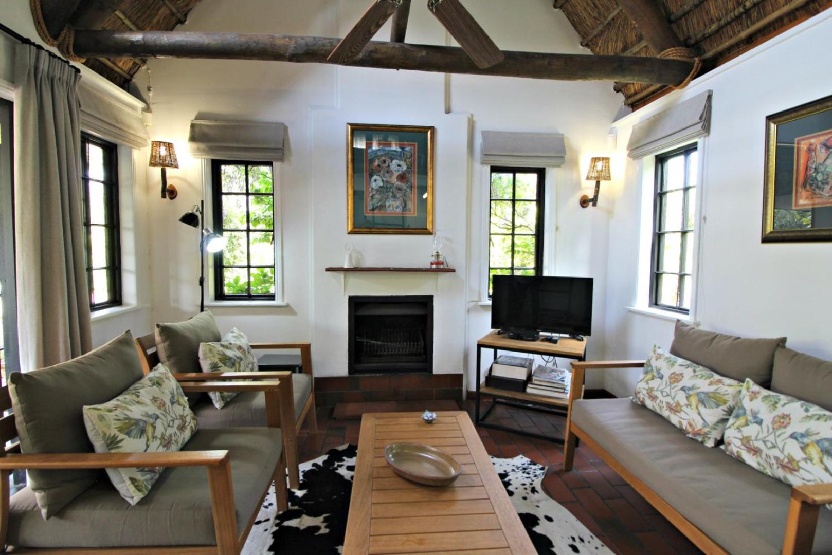Two-Bedroom Cottage - Photo 10