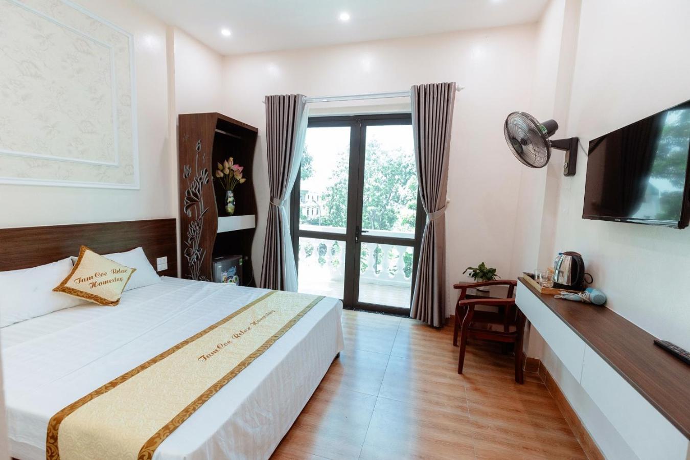 Deluxe Double Room with Balcony