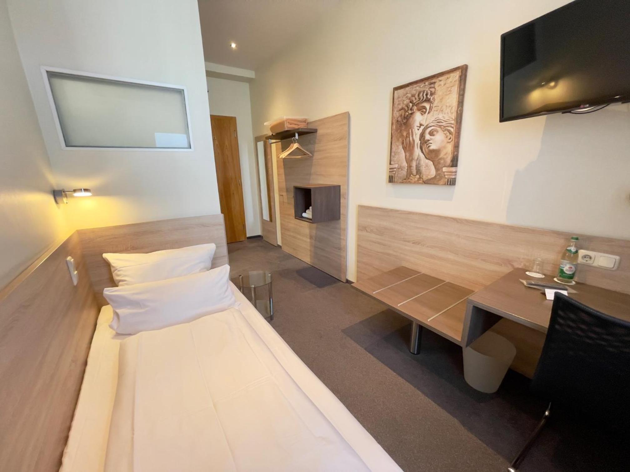 Single Room photo 1