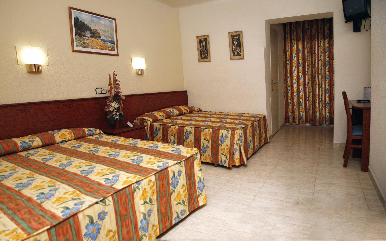 Double Room - Photo 1