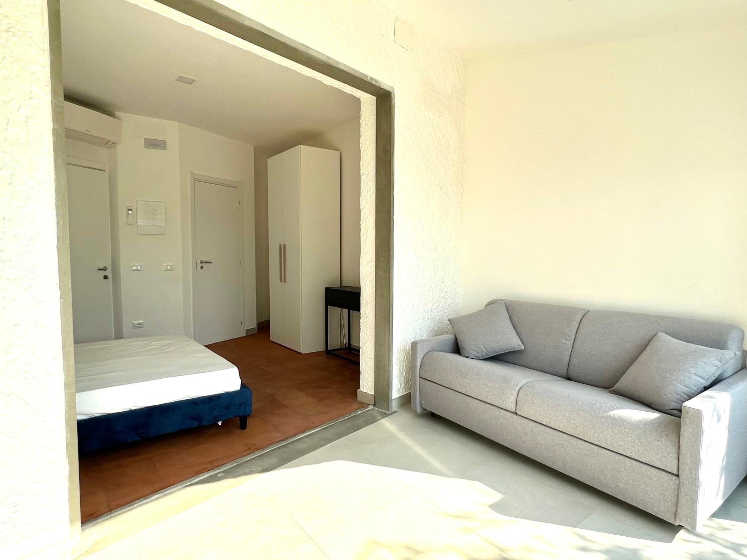 Deluxe Suite - Photo 15