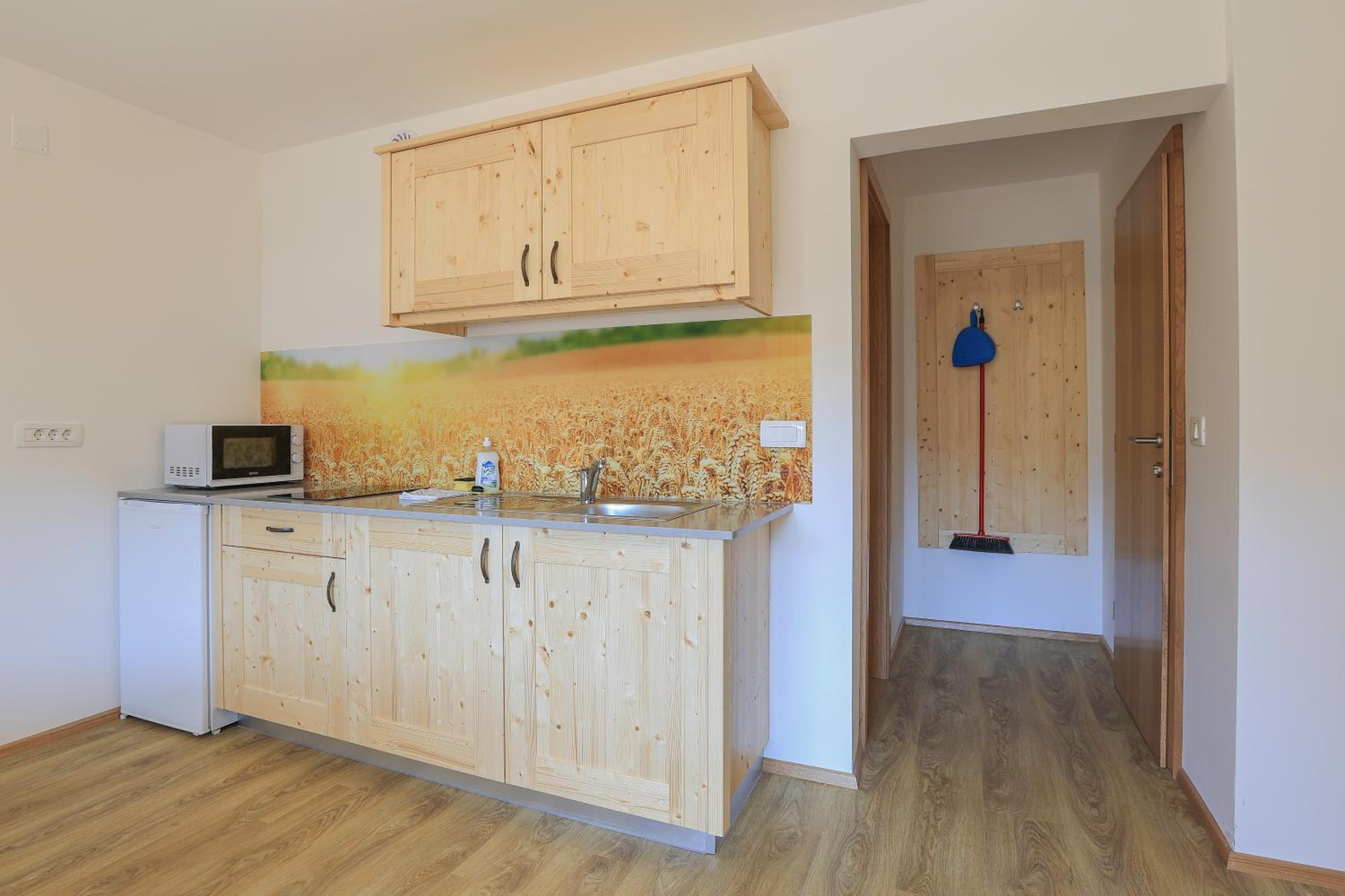One-Bedroom Apartment with Balcony photo 2