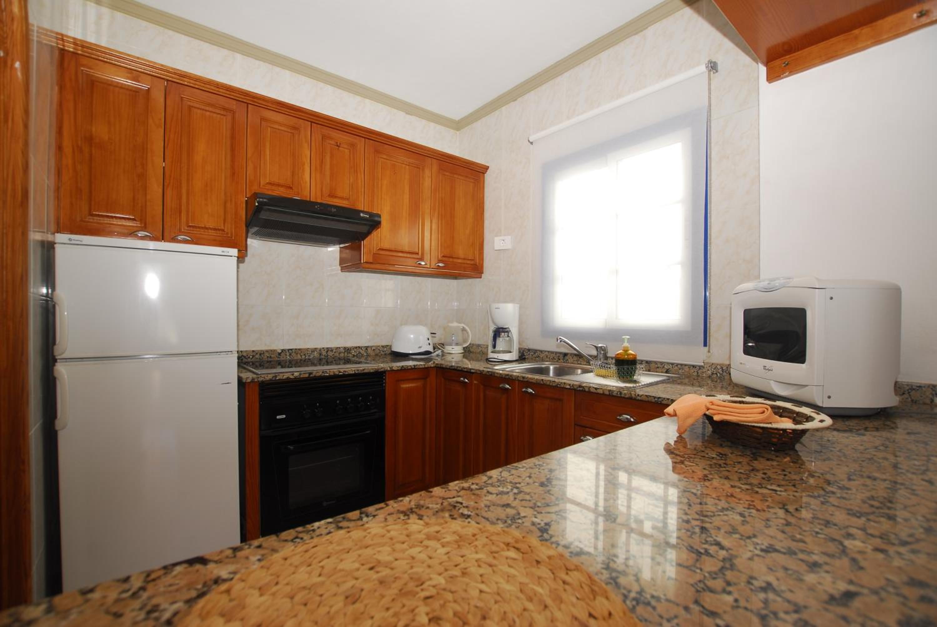 Apartment - Ground Floor photo 2
