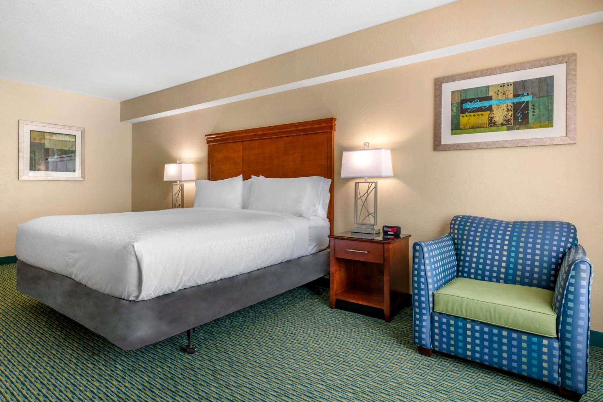 Premium Room thumbnail 5