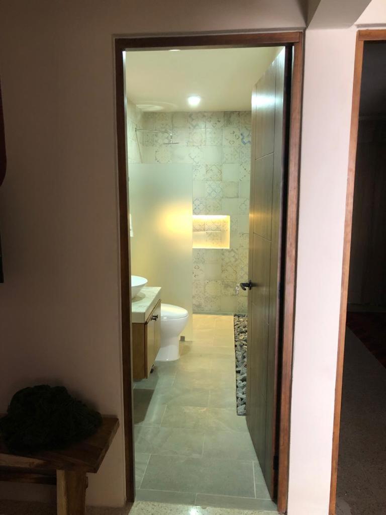 Double Room with Private Bathroom - Photo 57