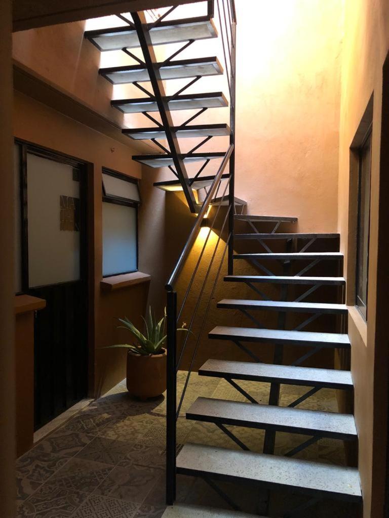 Double Room with Private Bathroom - Photo 31