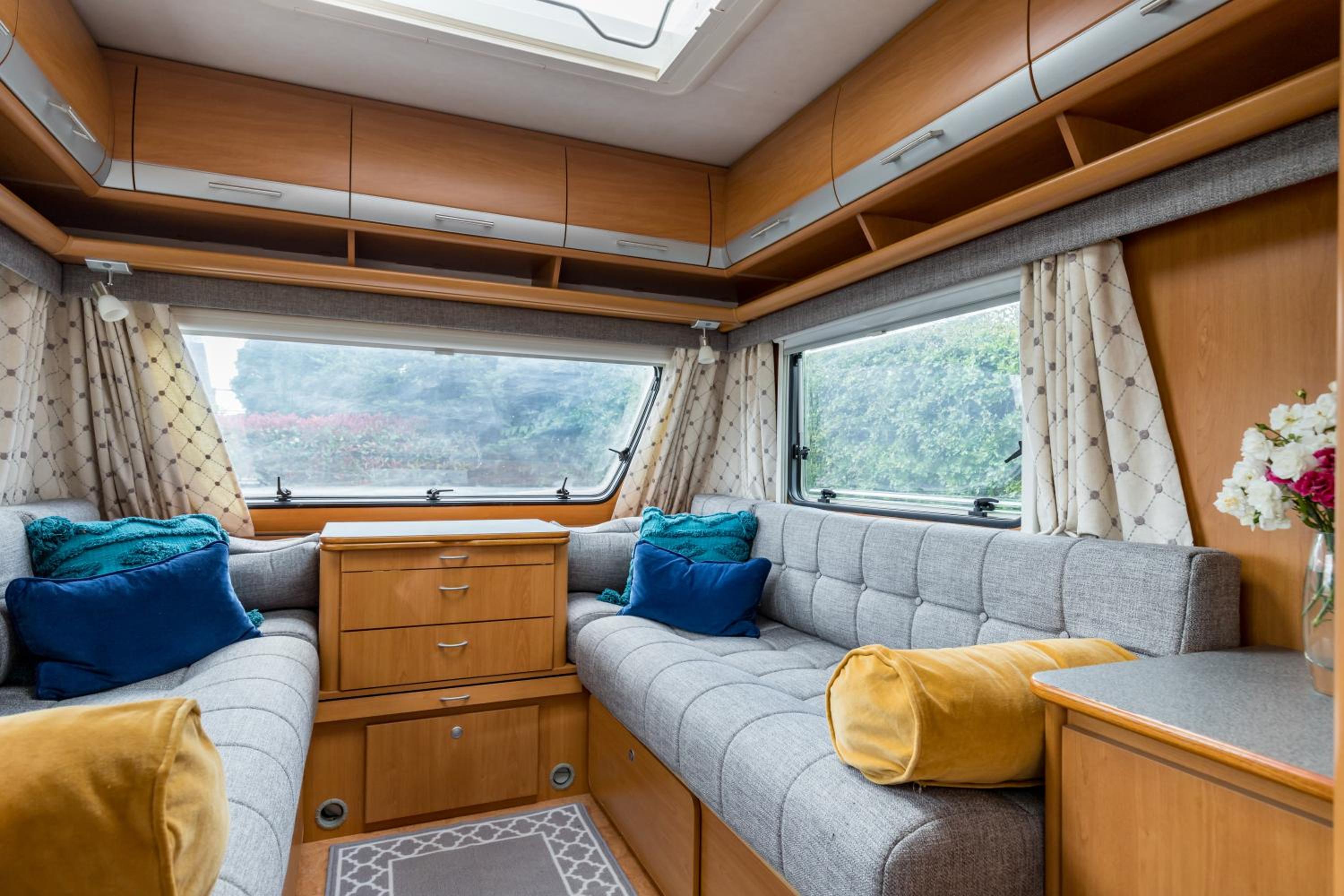 Caravan photo 1