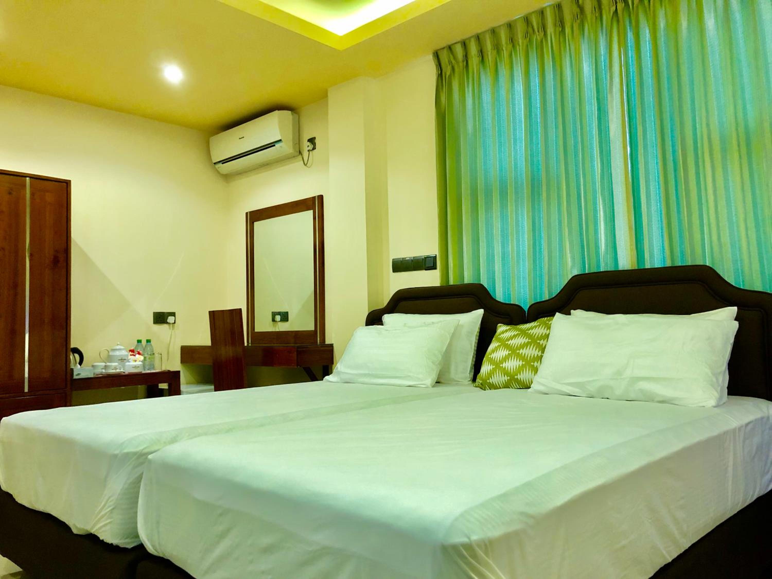 Deluxe Double or Twin Room