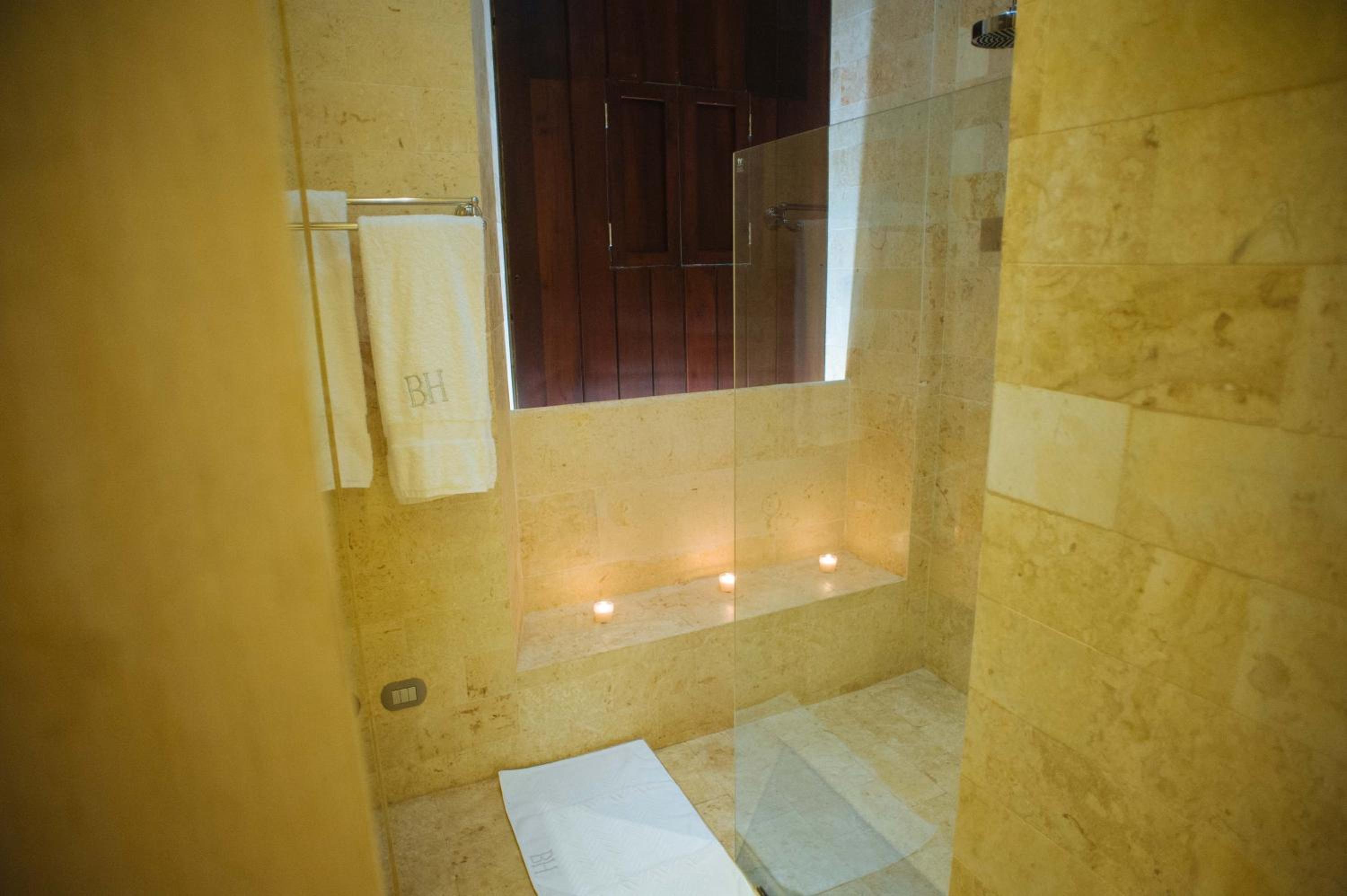 Heritage Suite thumbnail 6