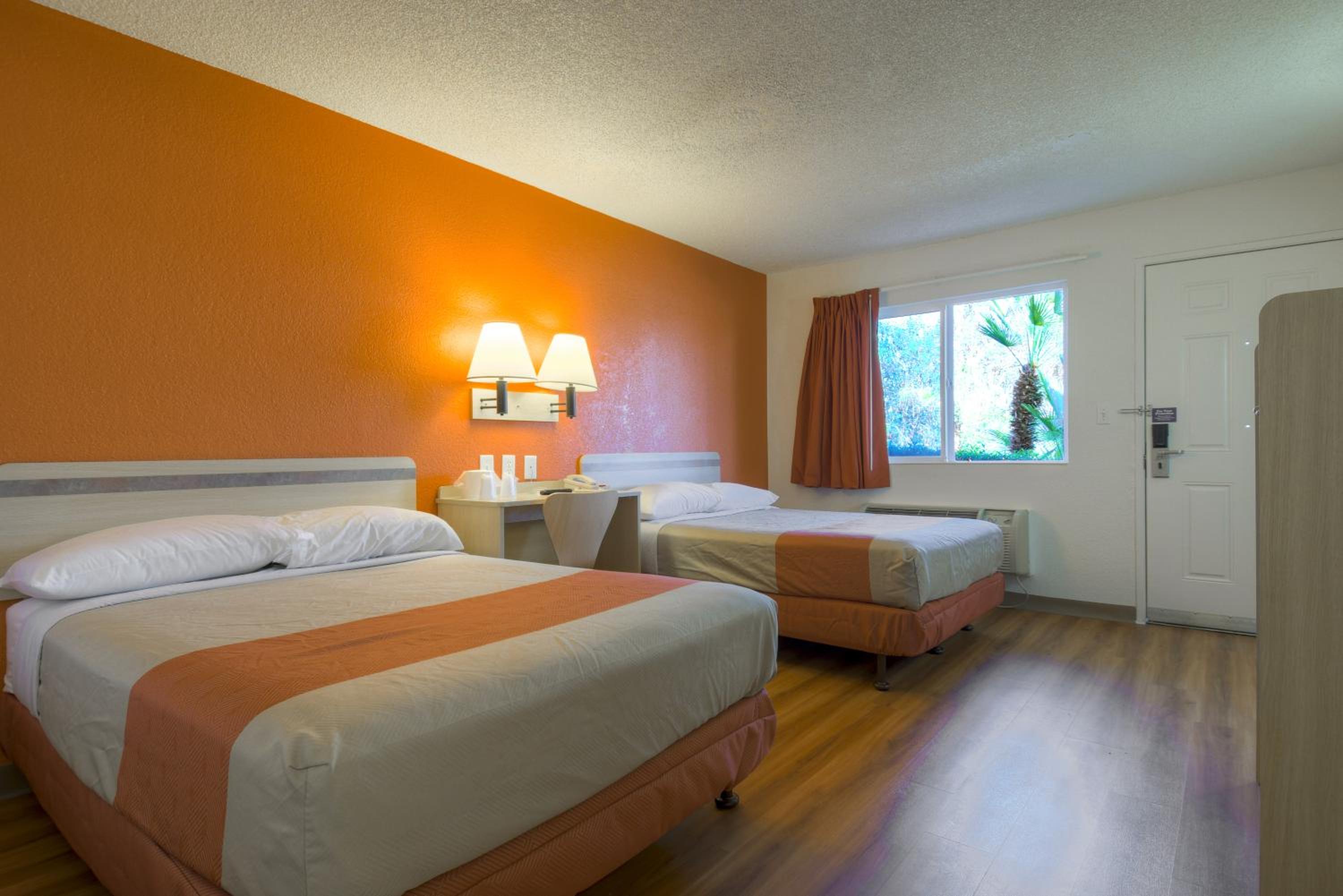 2 Full Beds | ADA/RI Shower/Mini Fridge | Near Palm Springs International Airport photo 2