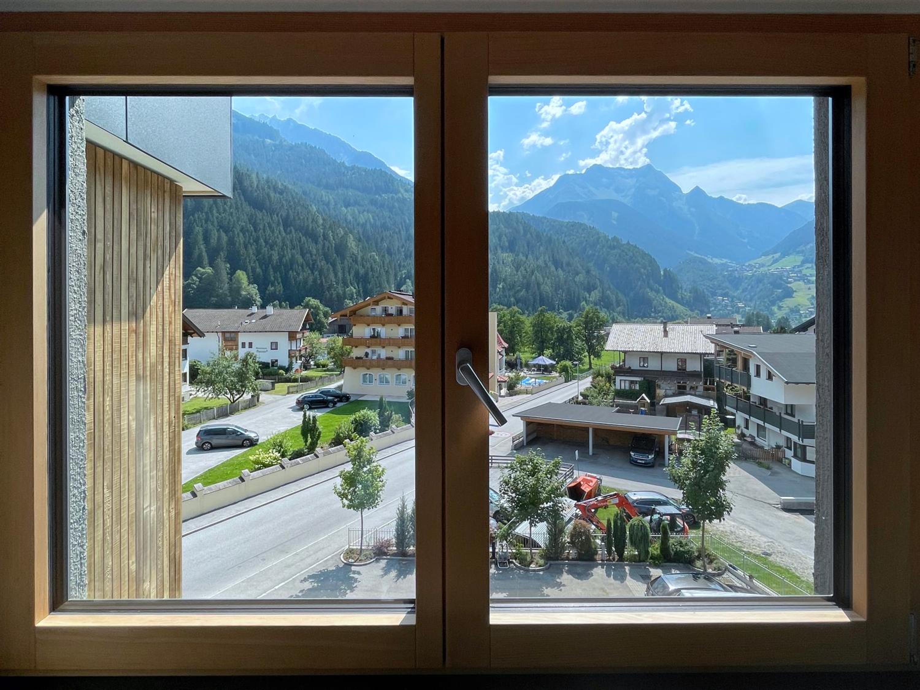 Deluxe Suite - Photo 21