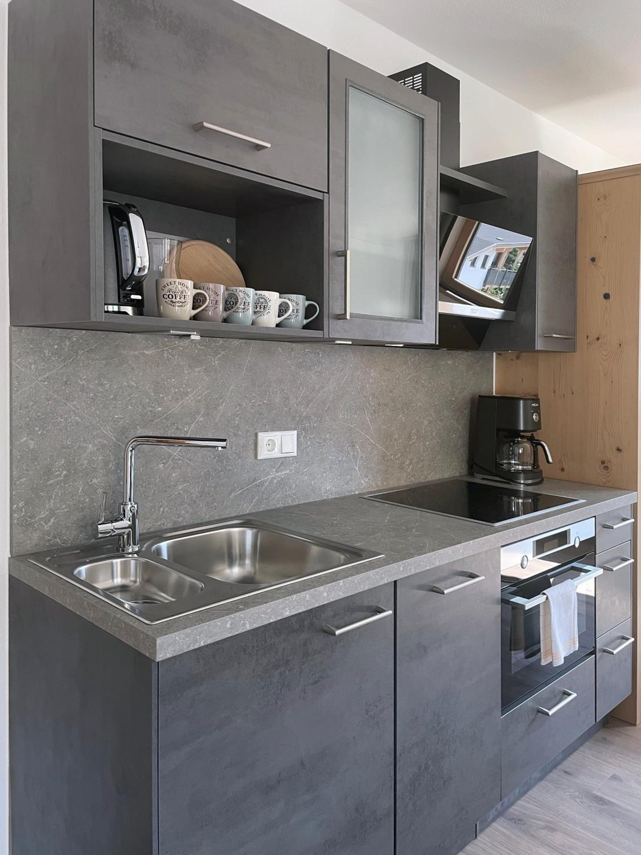 Deluxe Suite - Photo 9