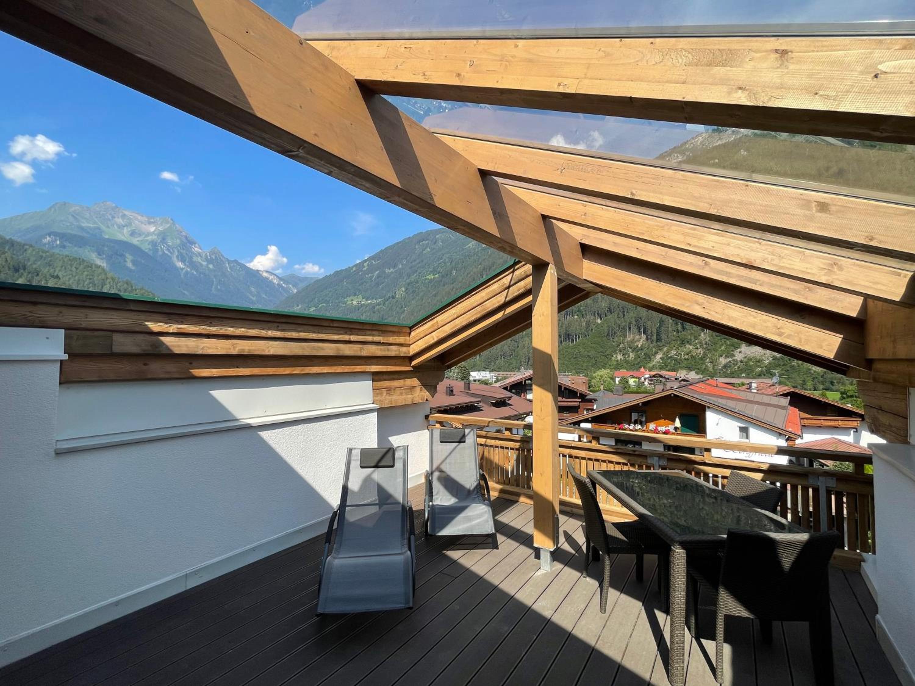 Deluxe Suite - Photo 18