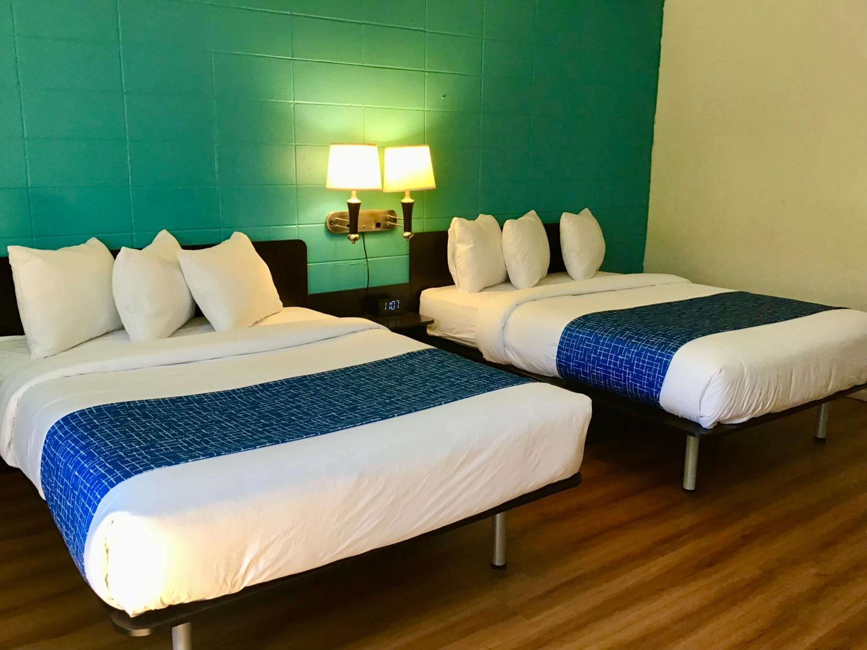 Queen Room with Two Queen Beds - Non-Smoking