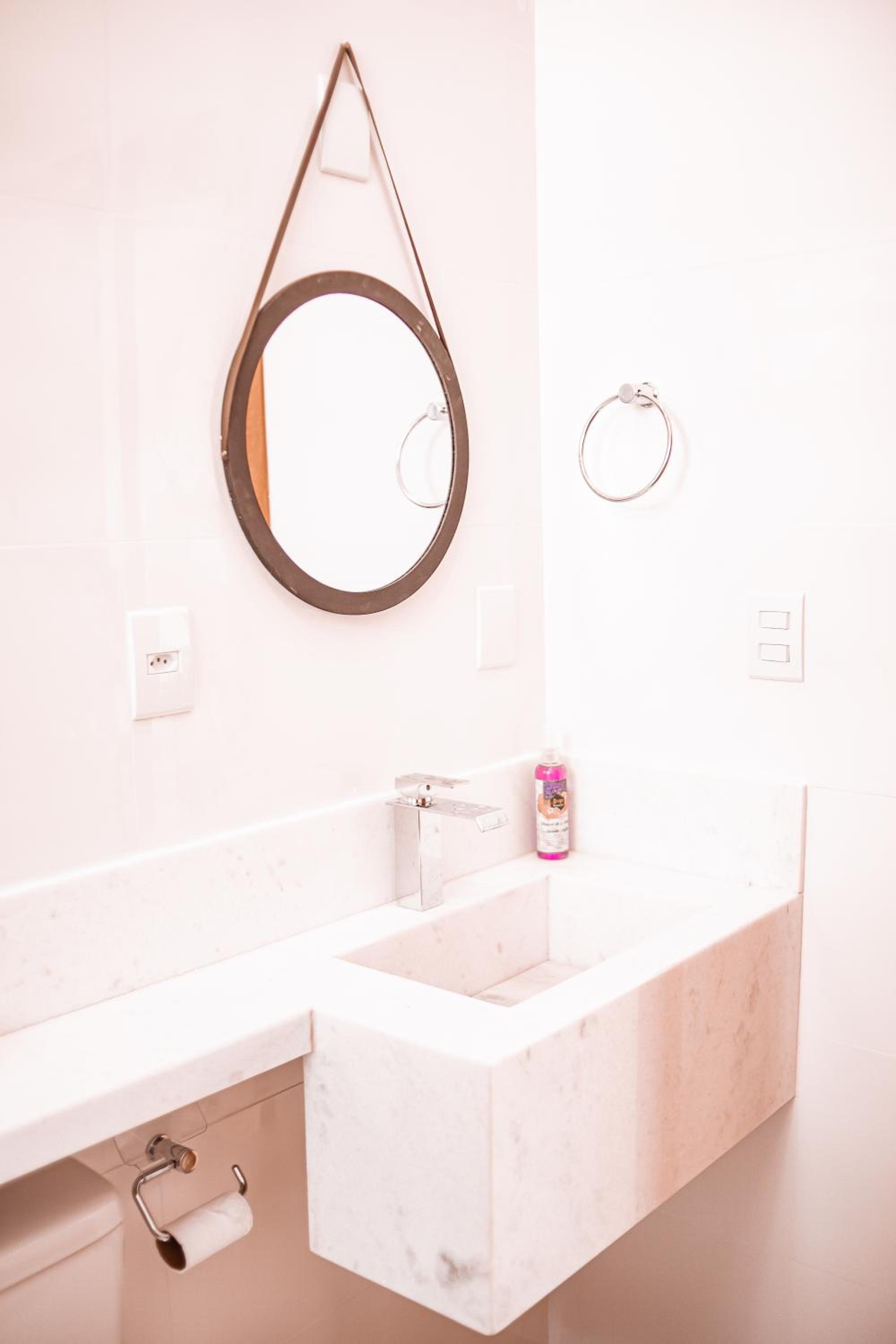 Deluxe Double Room with Bath - Photo 7