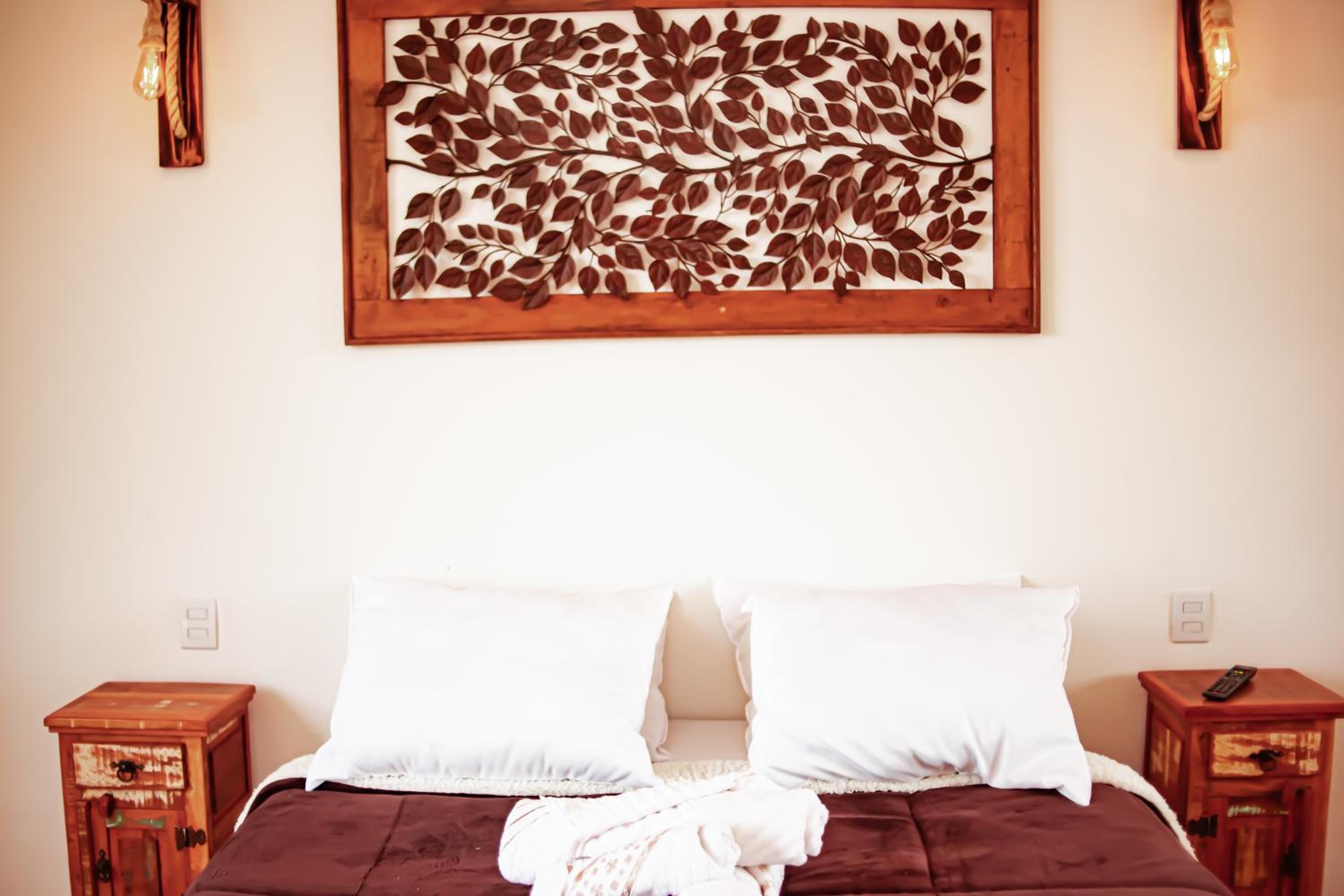Deluxe Room (2 Adults + 1 Child) - Photo 13