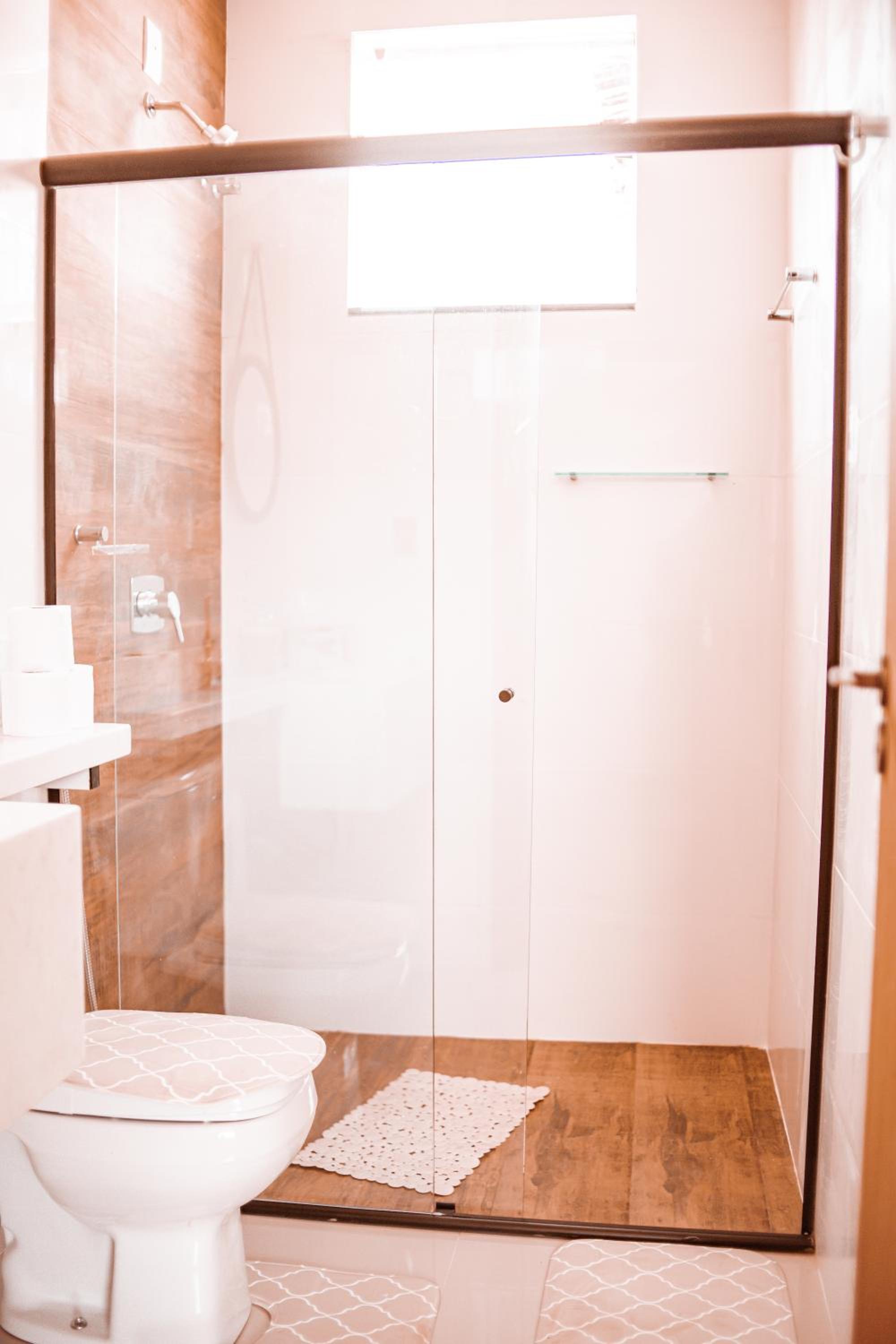 Deluxe Room (2 Adults + 1 Child) - Photo 16