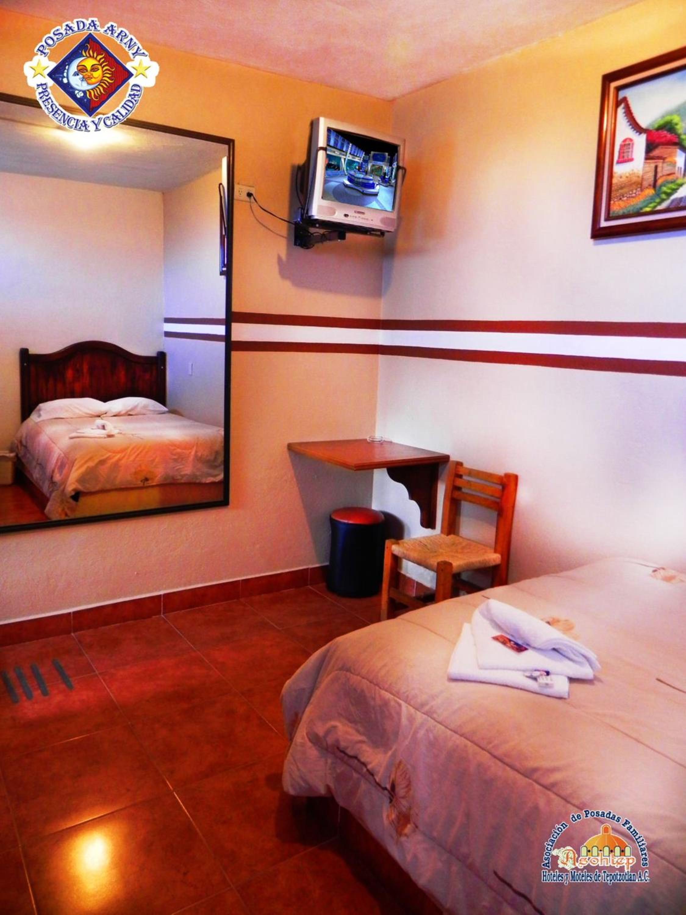 Double Room - Photo 7