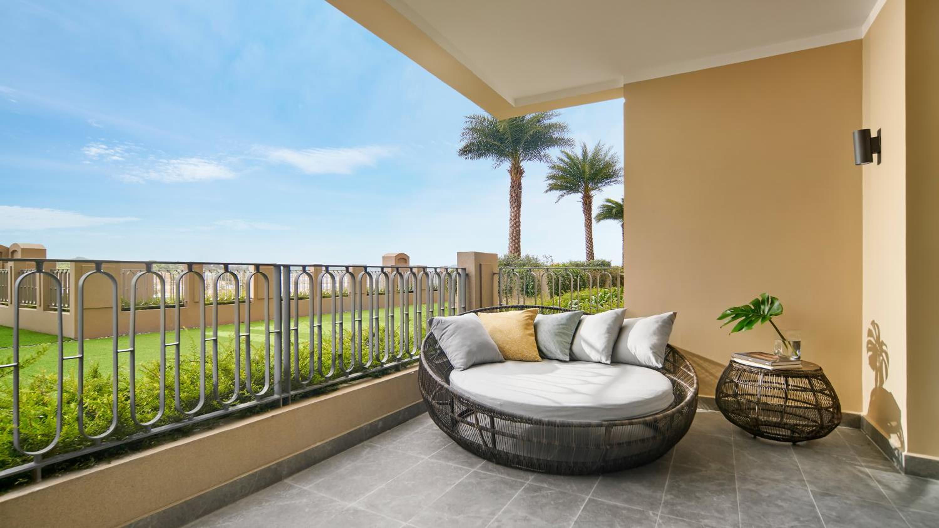 Standard King Room with Cabana Forest View - Smoking - Photo 3