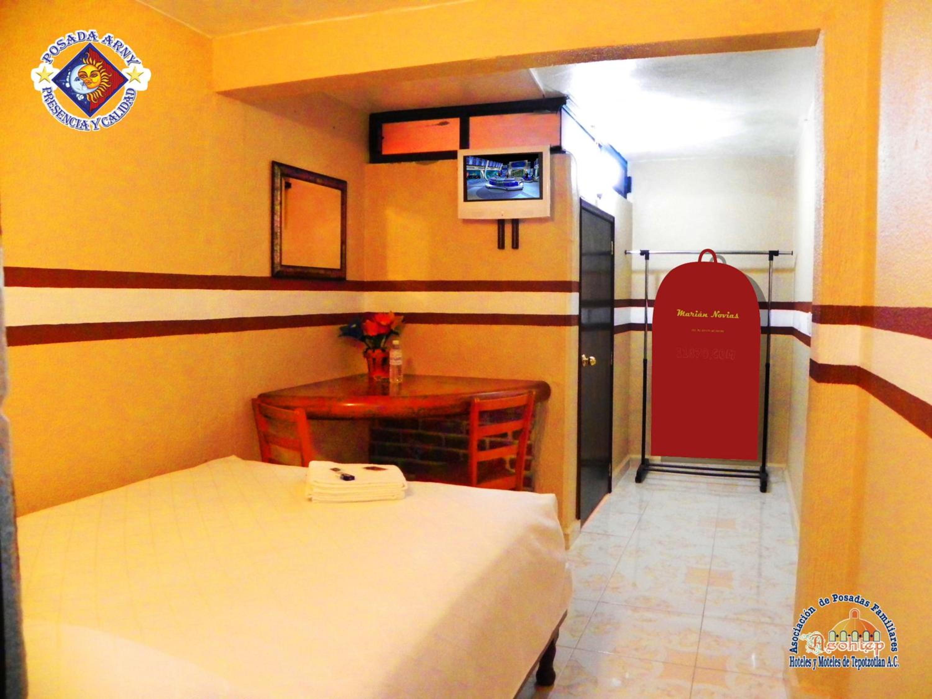 Double Room - Photo 8
