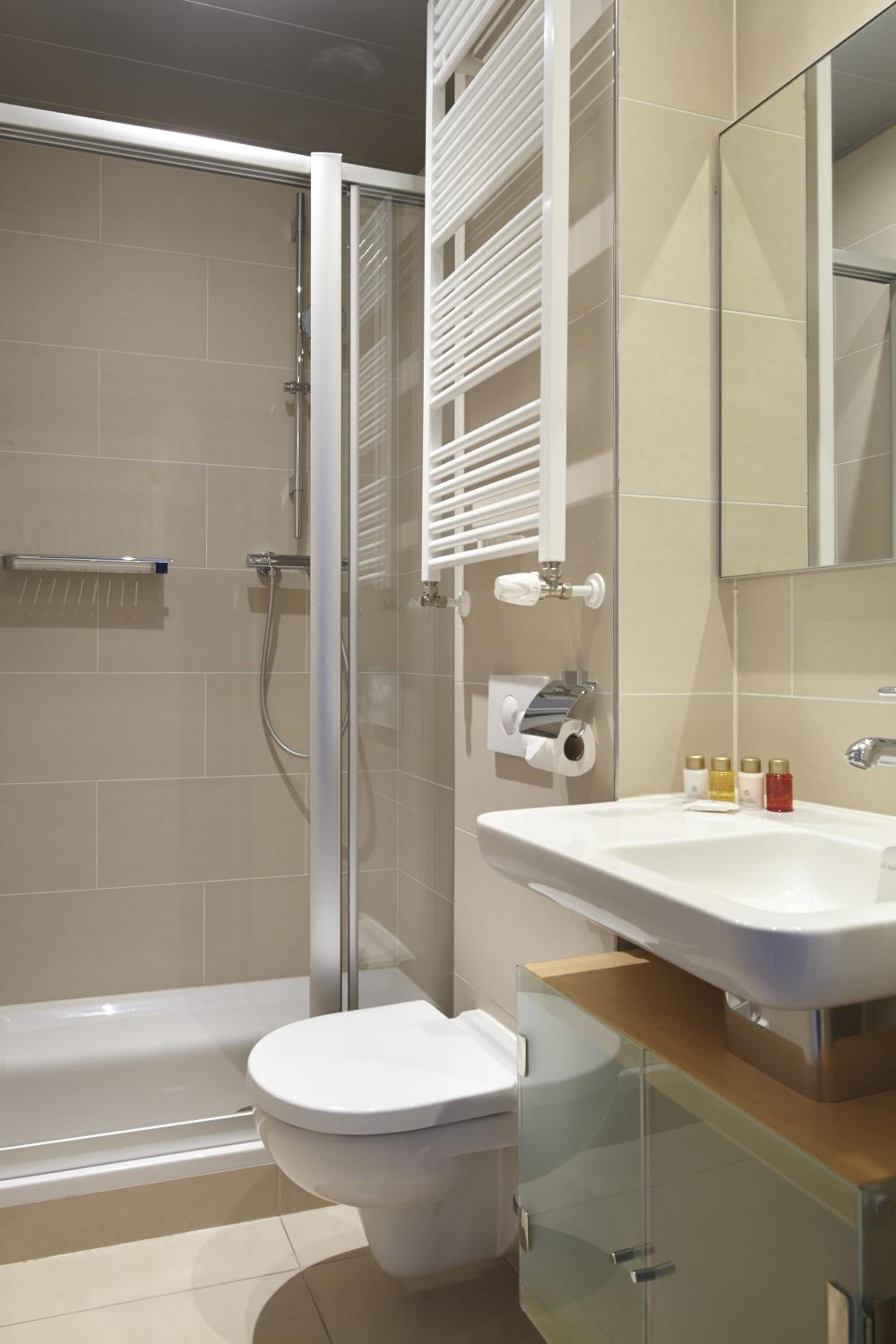 Small Double Room with Canal View photo 3