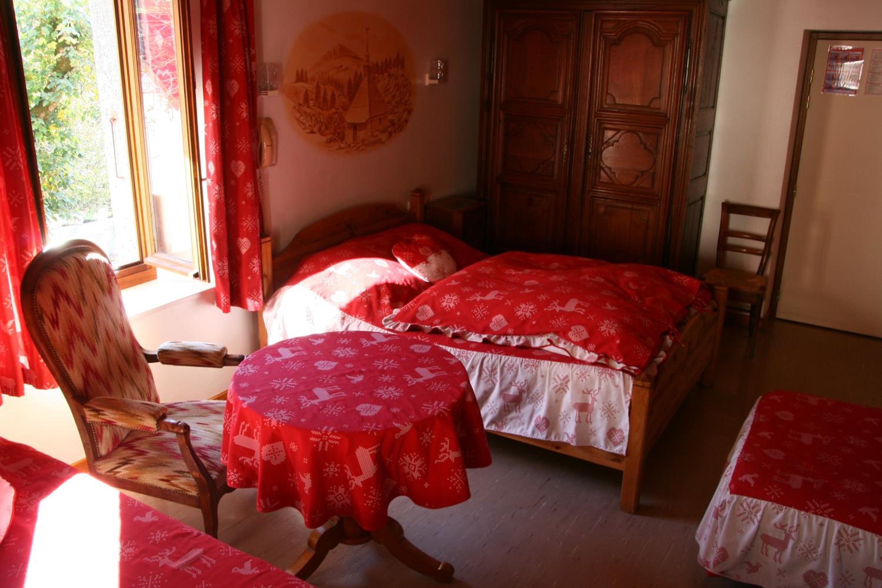 Family Room (2 Adults + 2 Children) photo 1