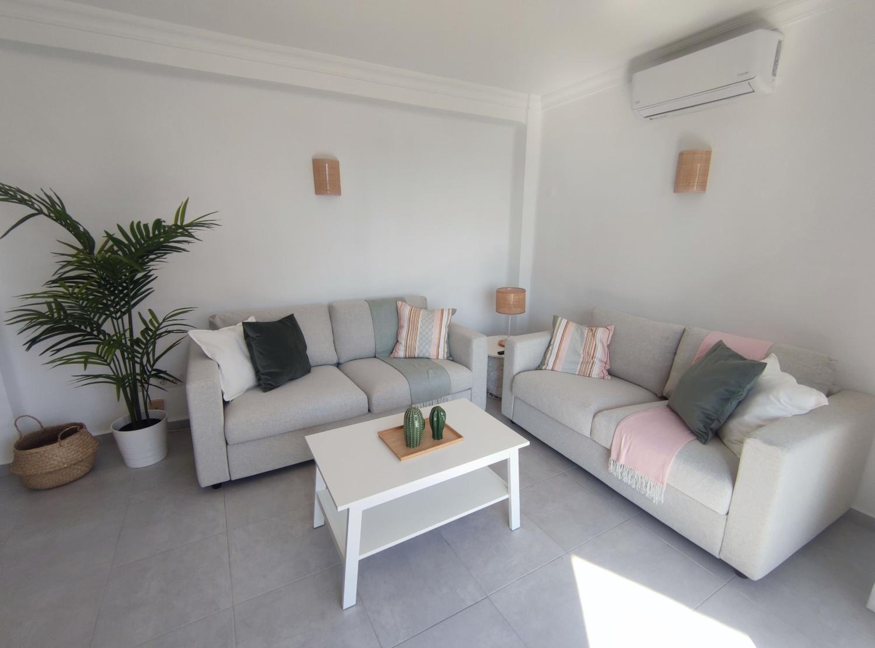 Apartamento con vista a la piscina