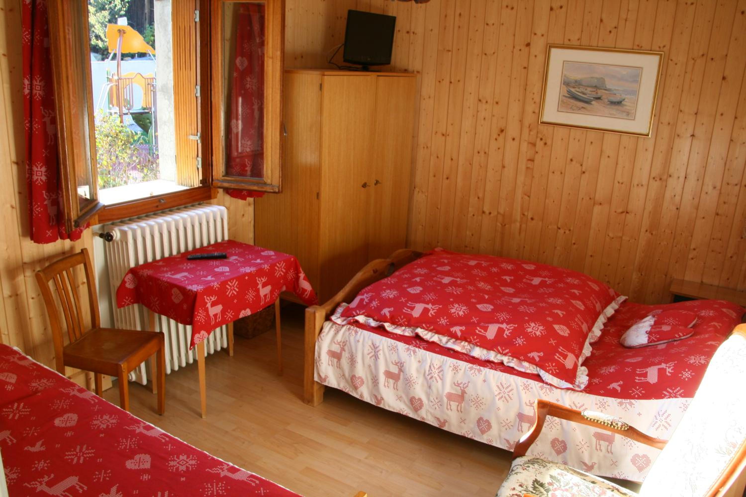 Triple Room (2 Adults + 1 Child) photo 2