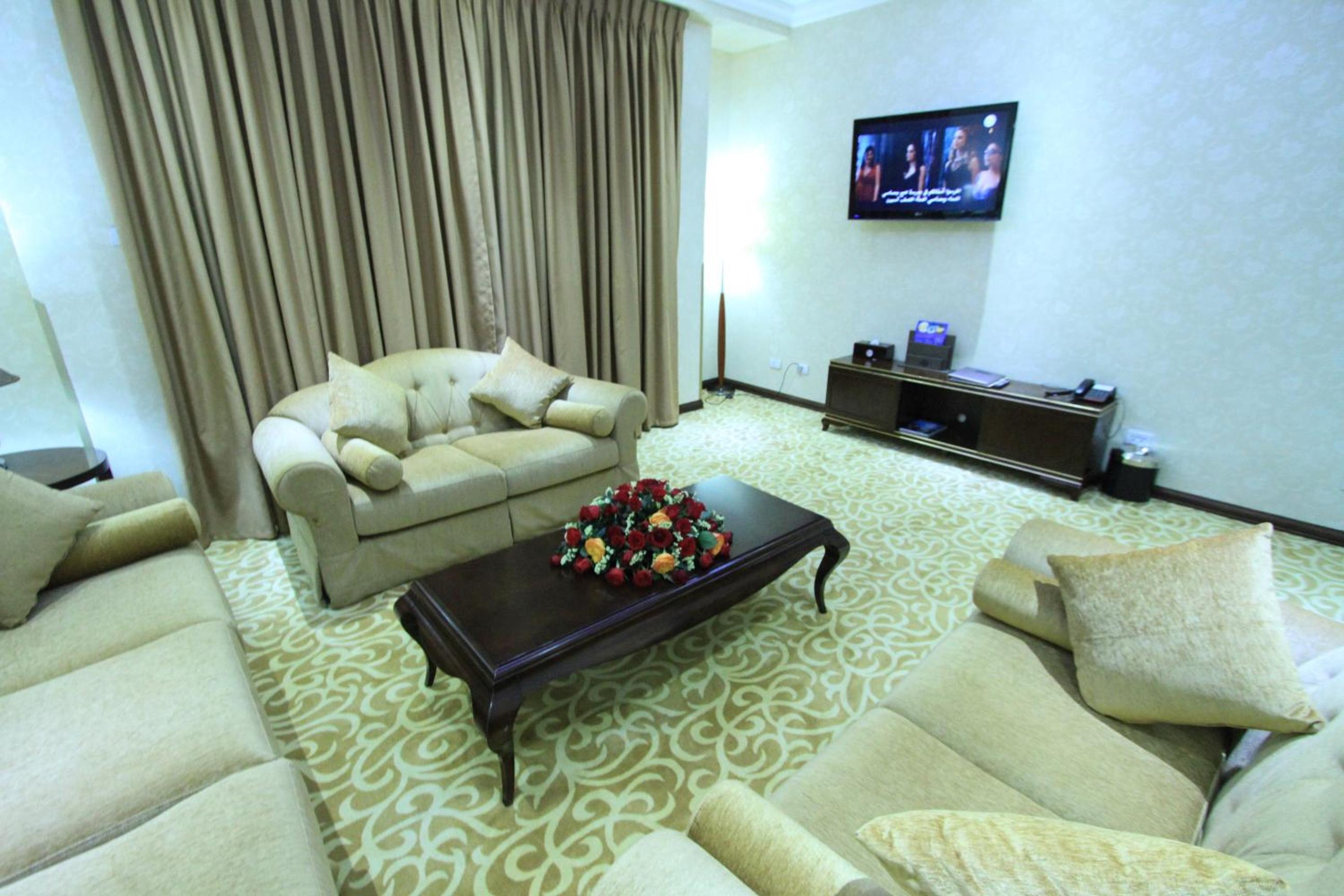 Suite - Photo 4
