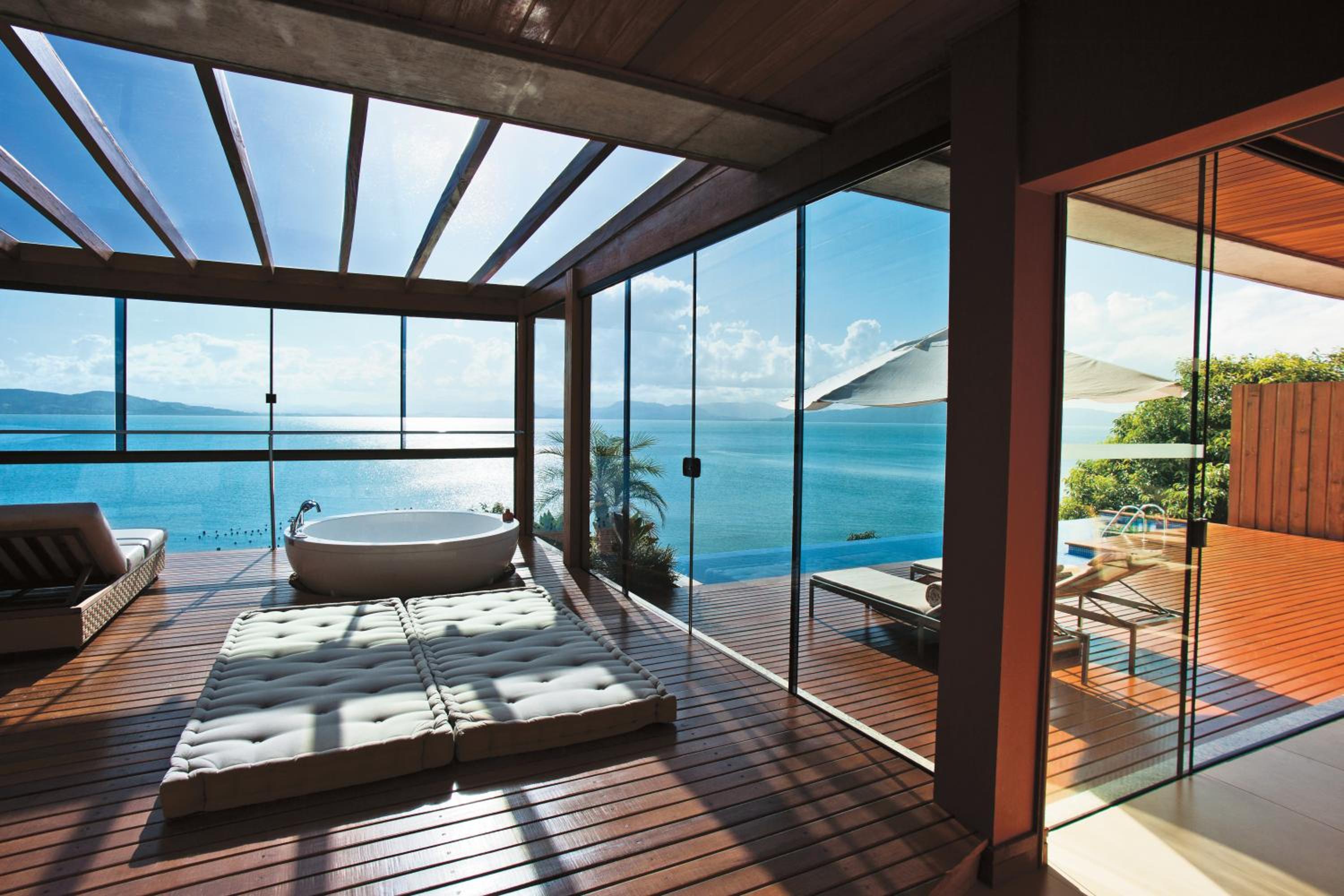 Emerald Bungalow Special photo 2