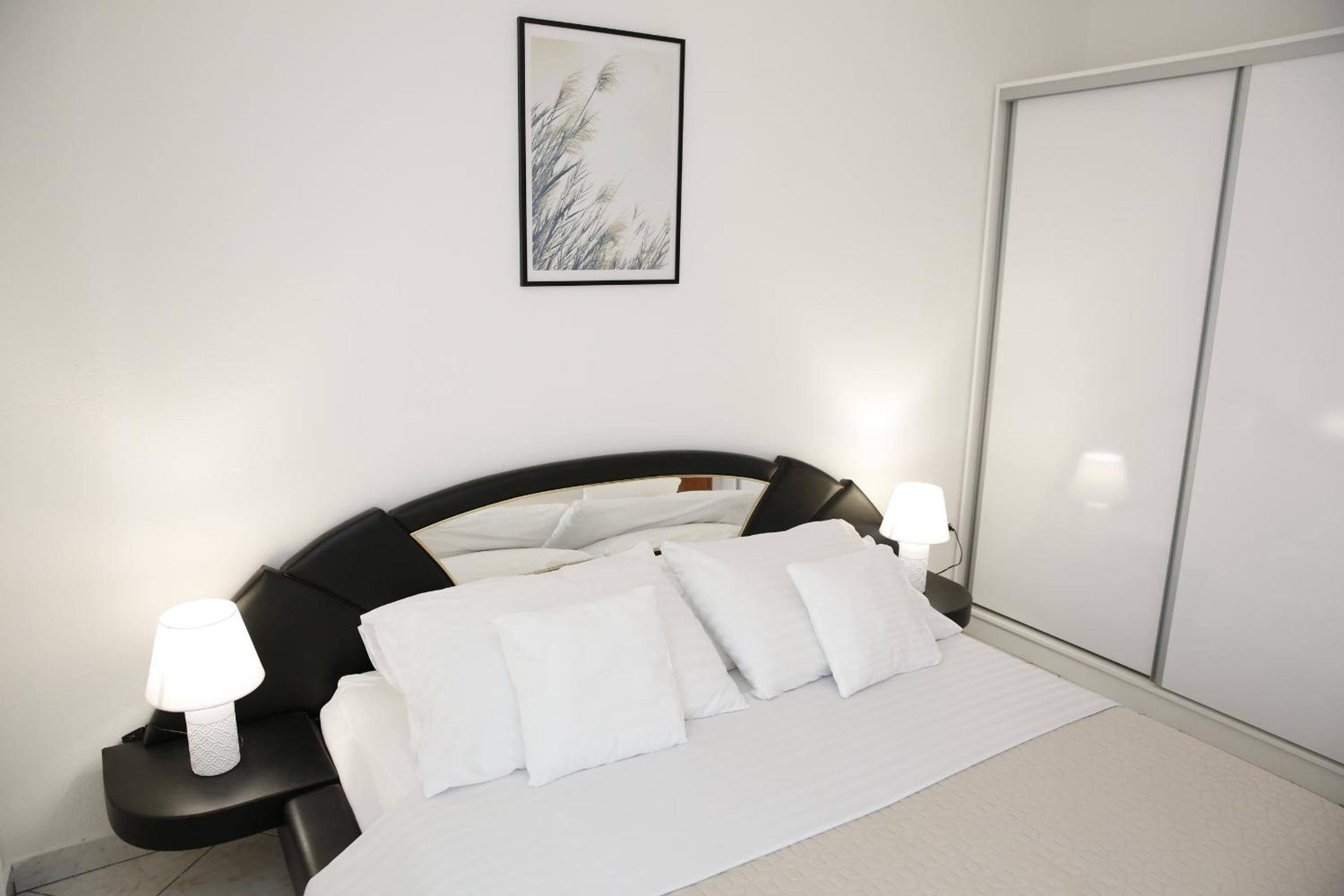 Double or Twin Room with Shower photo 1